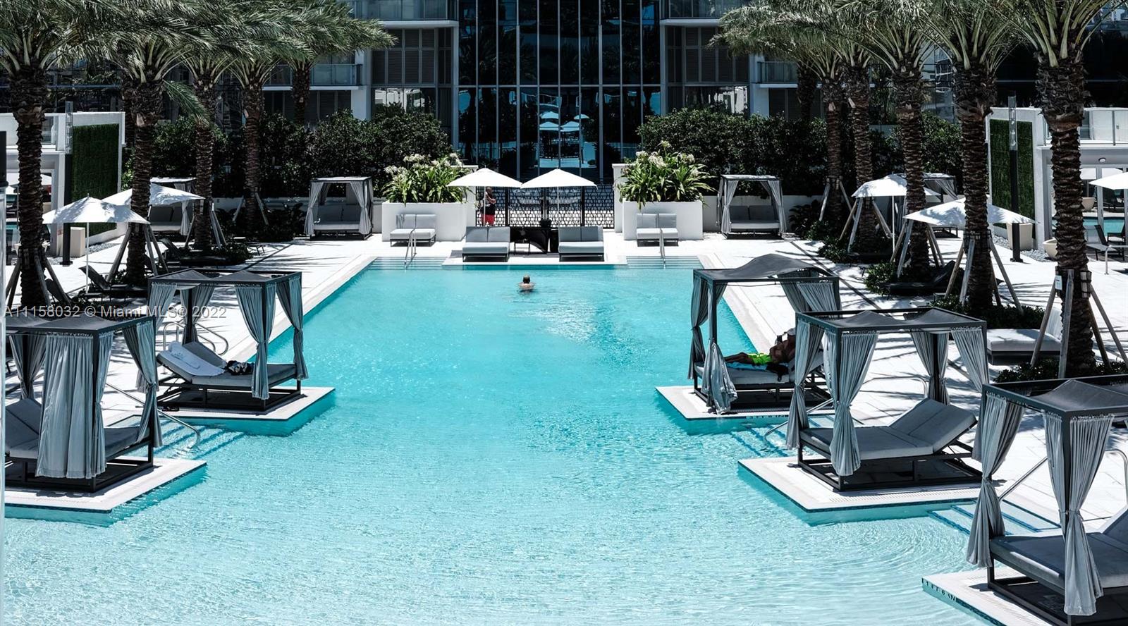 PARAMOUNT MIAMI WORLDCENT - Residential Lease