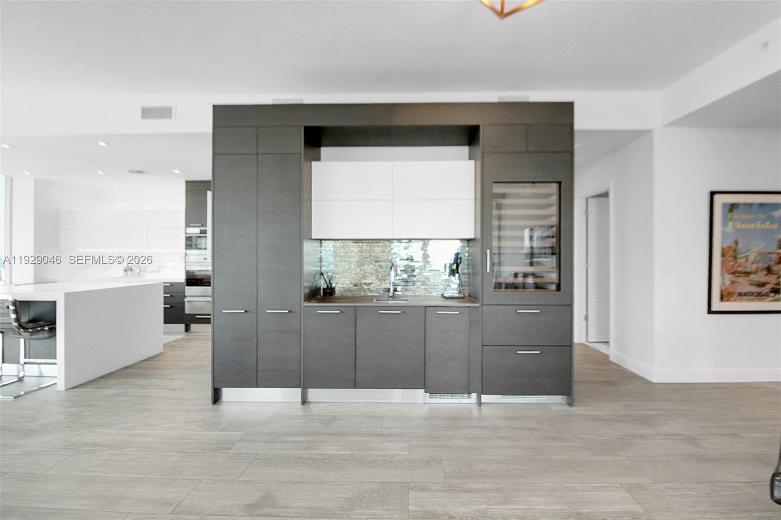 PARAMOUNT FT LAUDERDALE C - Residential