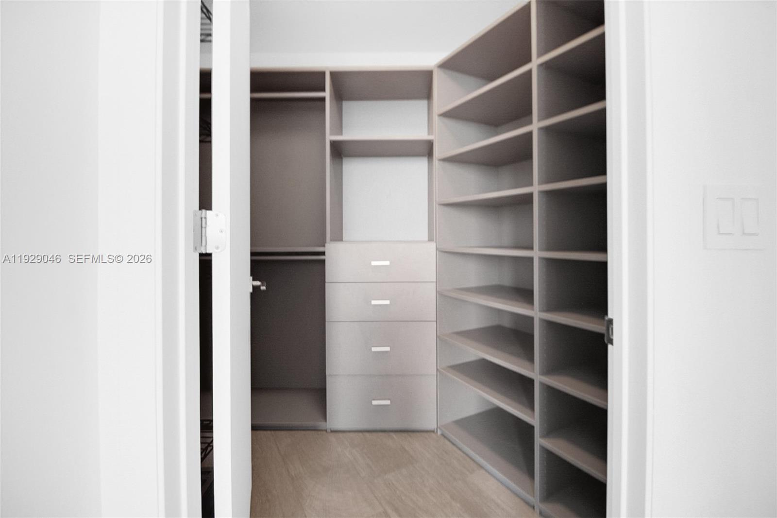 PARAMOUNT FT LAUDERDALE C - Residential