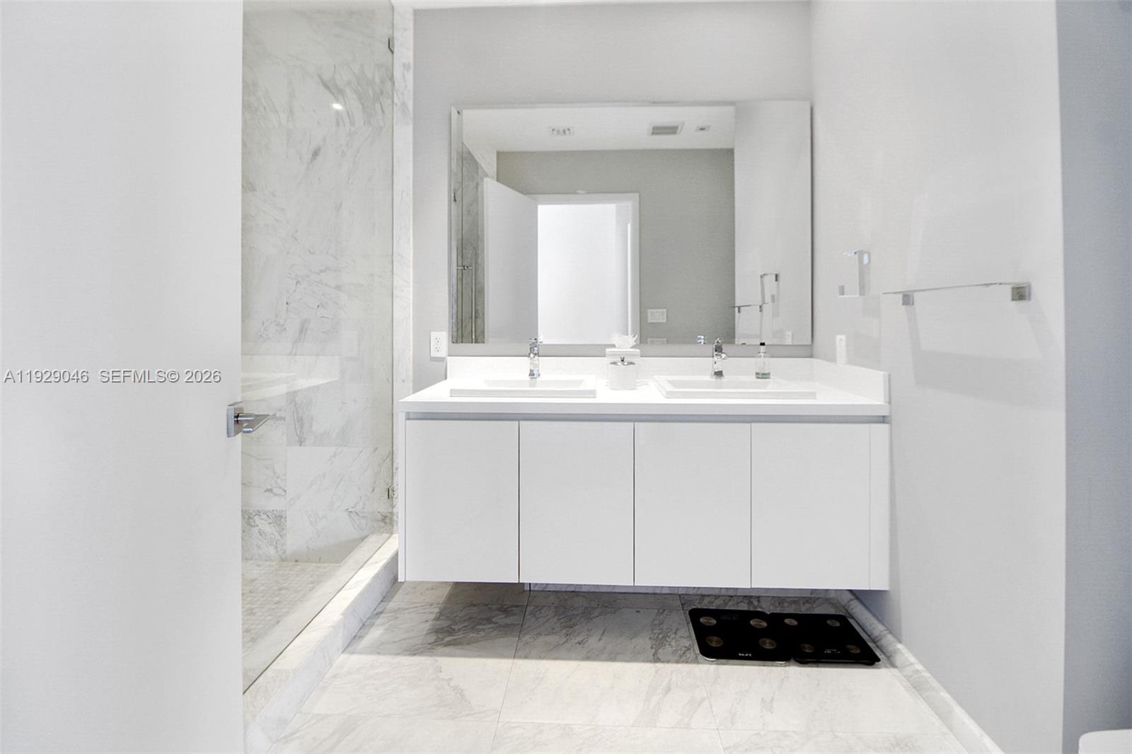 PARAMOUNT FT LAUDERDALE C - Residential