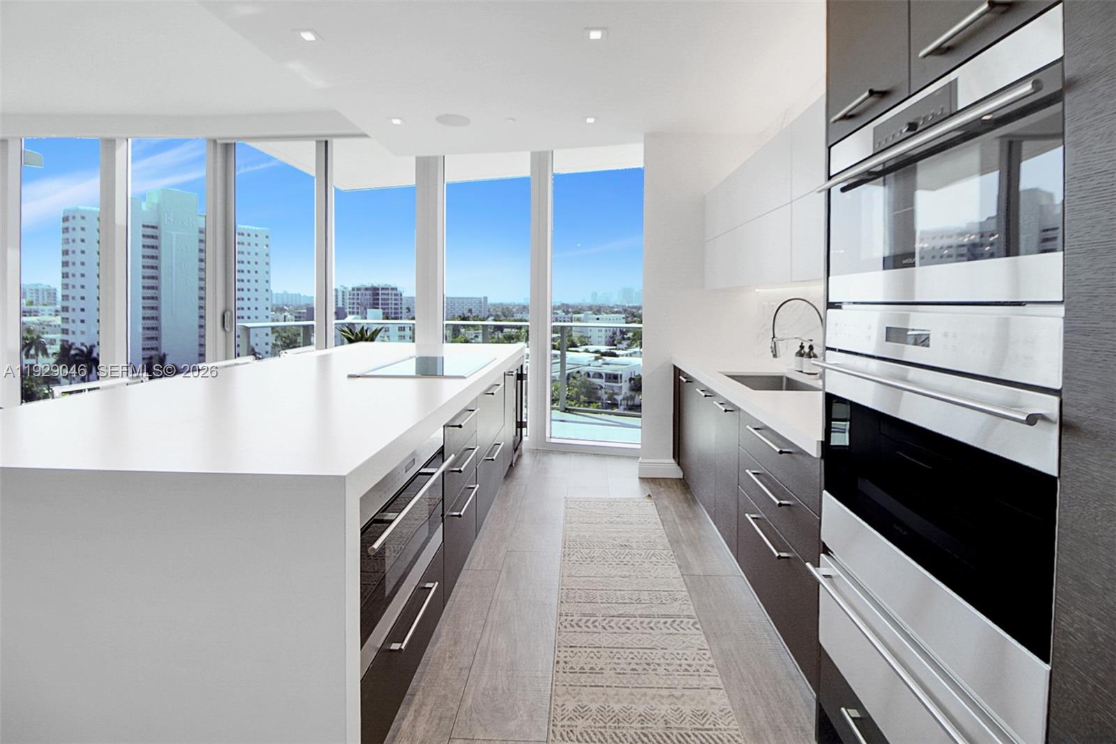 PARAMOUNT FT LAUDERDALE C - Residential