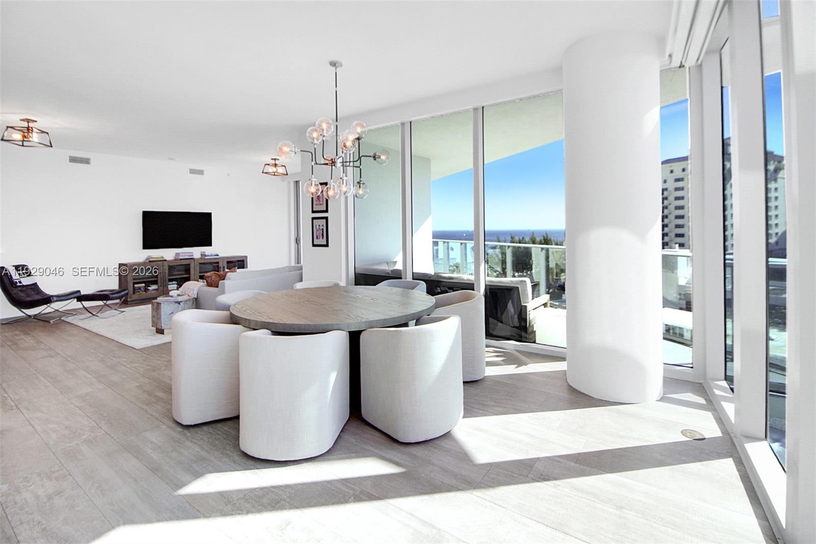 PARAMOUNT FT LAUDERDALE C - Residential