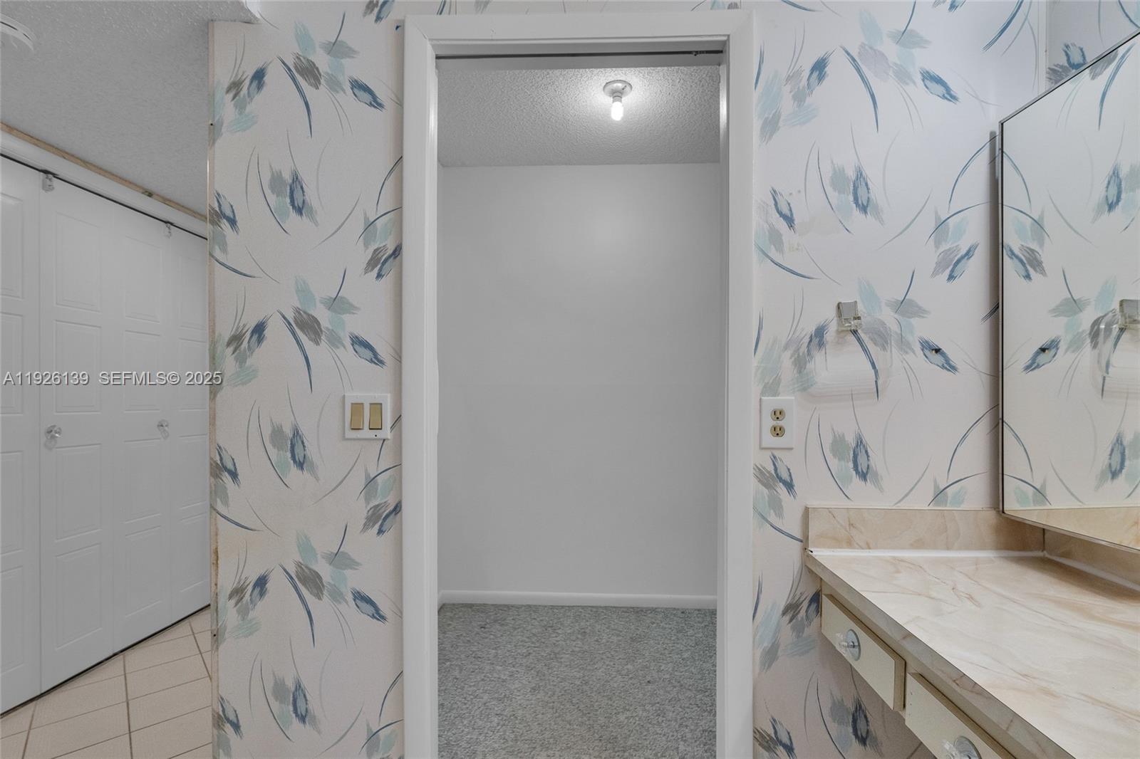 RACQUET CLUB APTS AT BONA - Residential