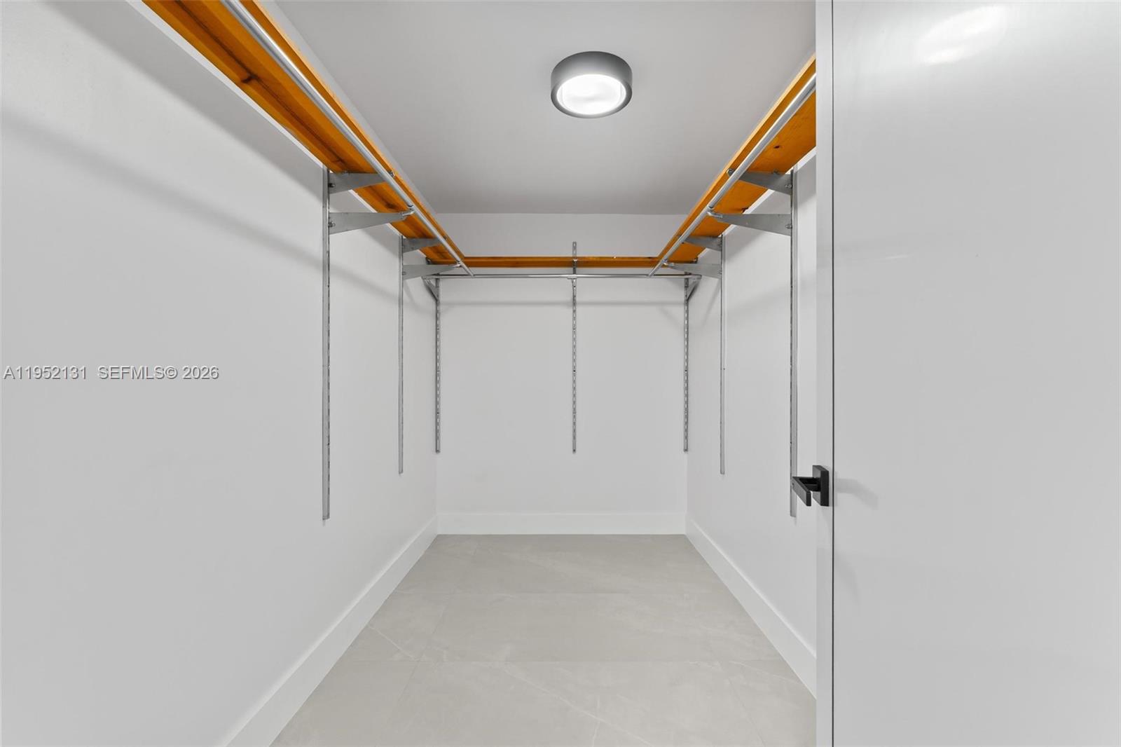 MEADOWS PARK - Residential