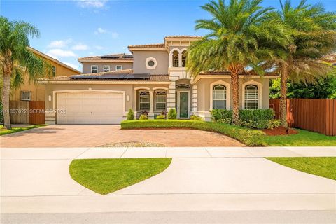 8770 SW 204th St Cutler Bay FL 33189