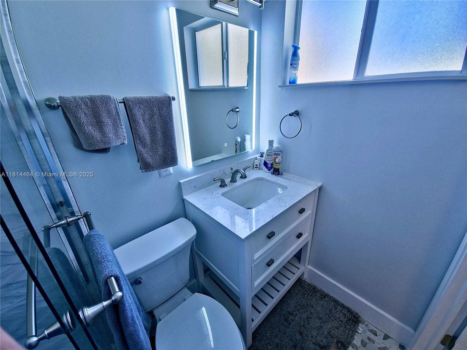 BROADVIEW COUNTRY CLUB - Residential