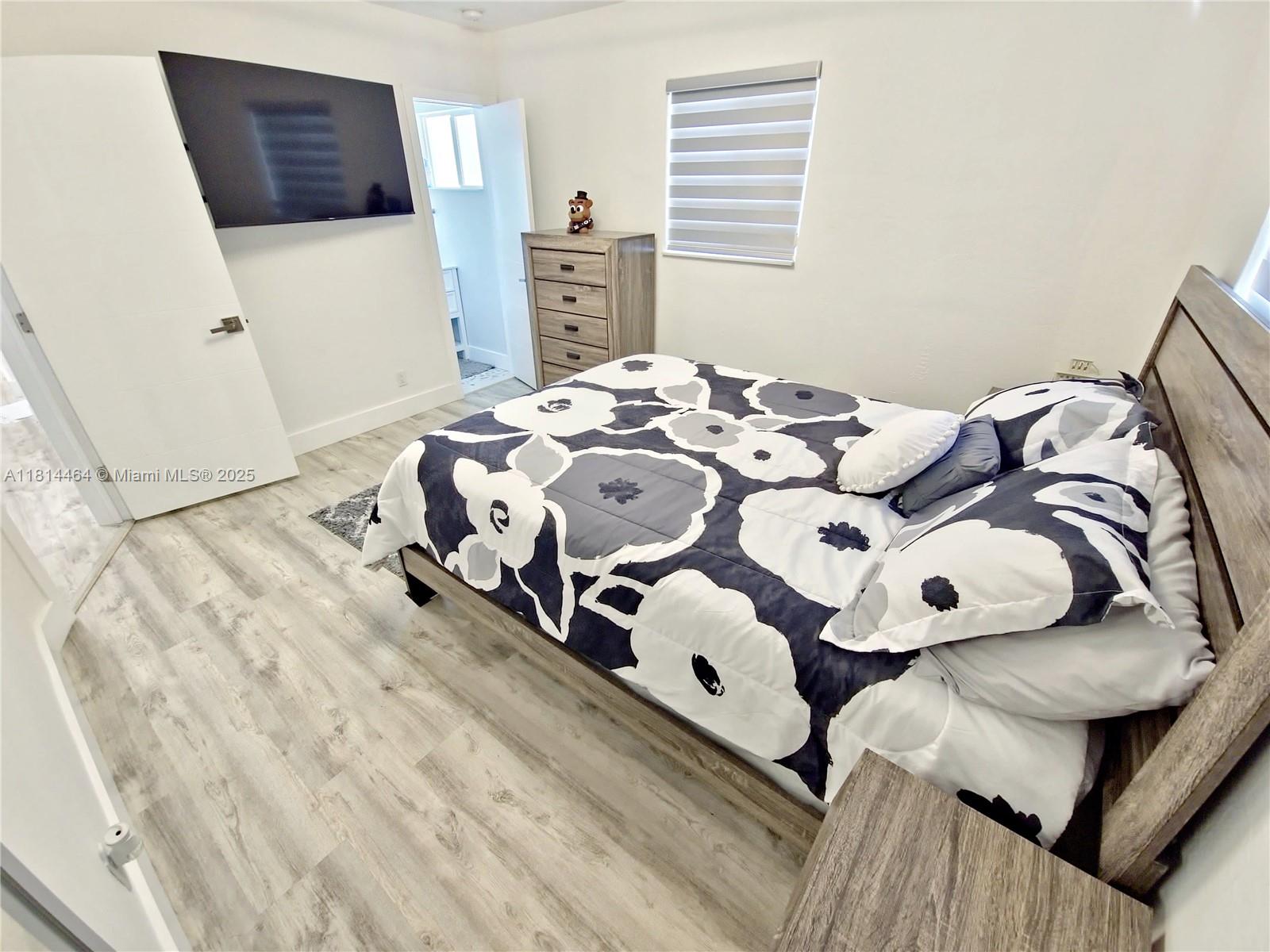 BROADVIEW COUNTRY CLUB - Residential