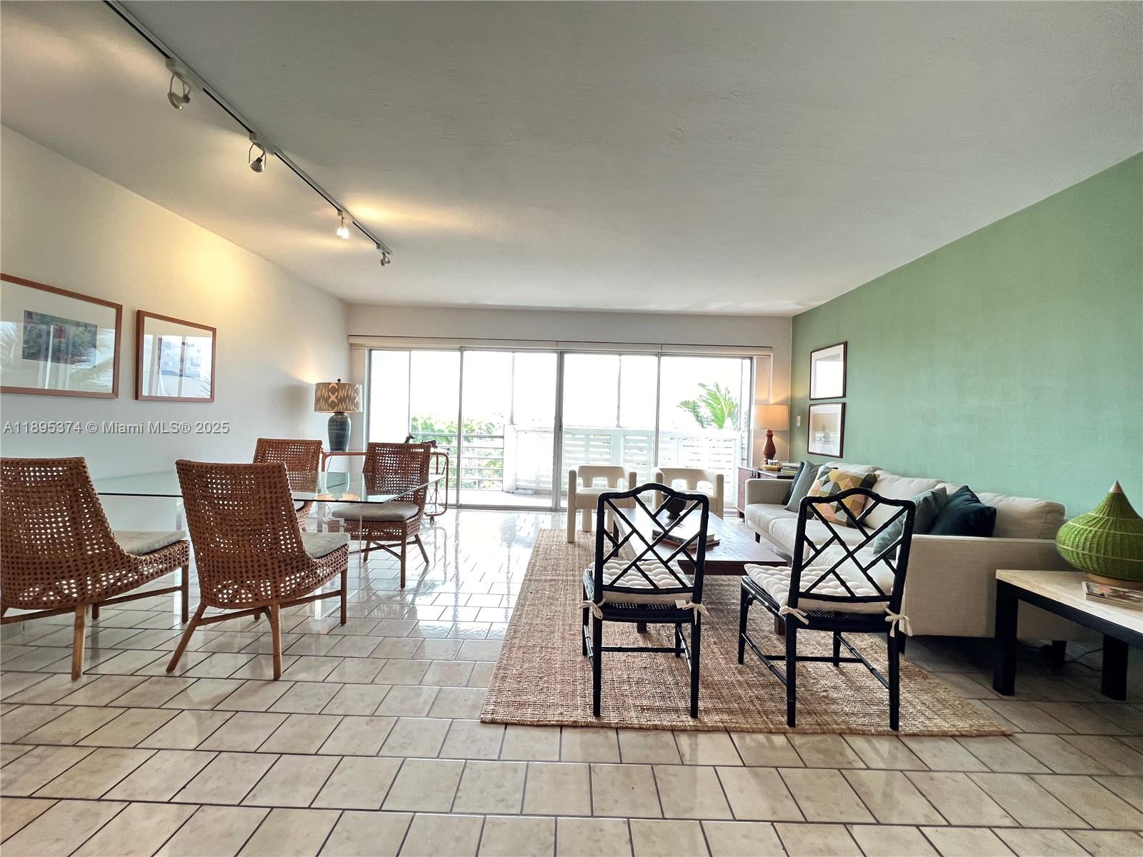 CRANDON TOWER CONDO - Residential Lease