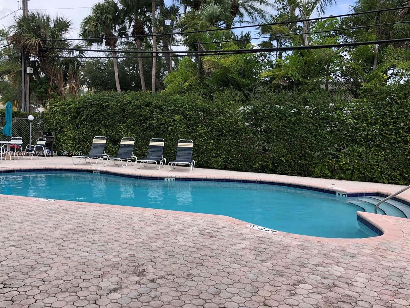 CRANDON TOWER CONDO - Residential Lease