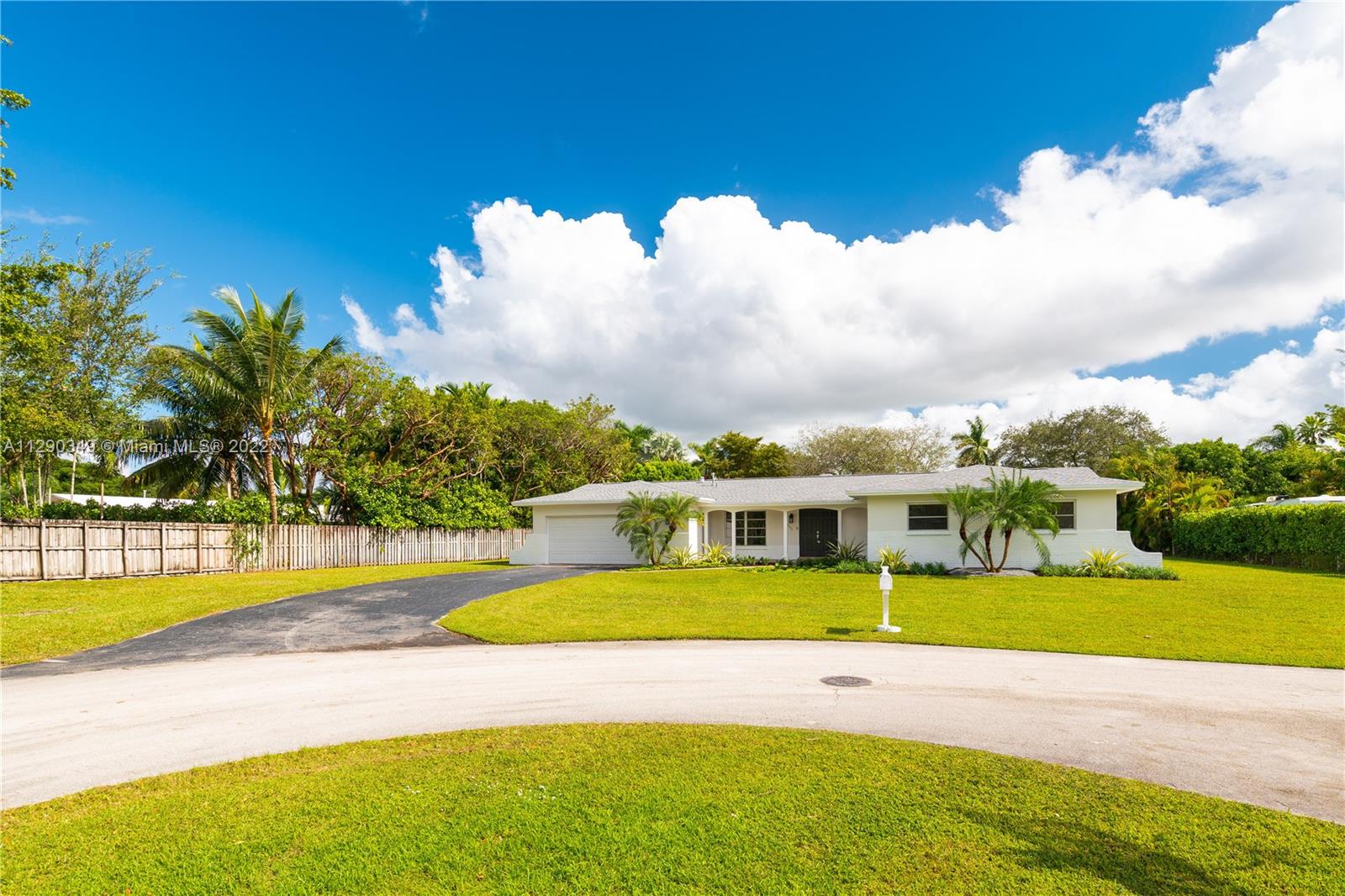 PINE SHORE SEC 1 - Residential