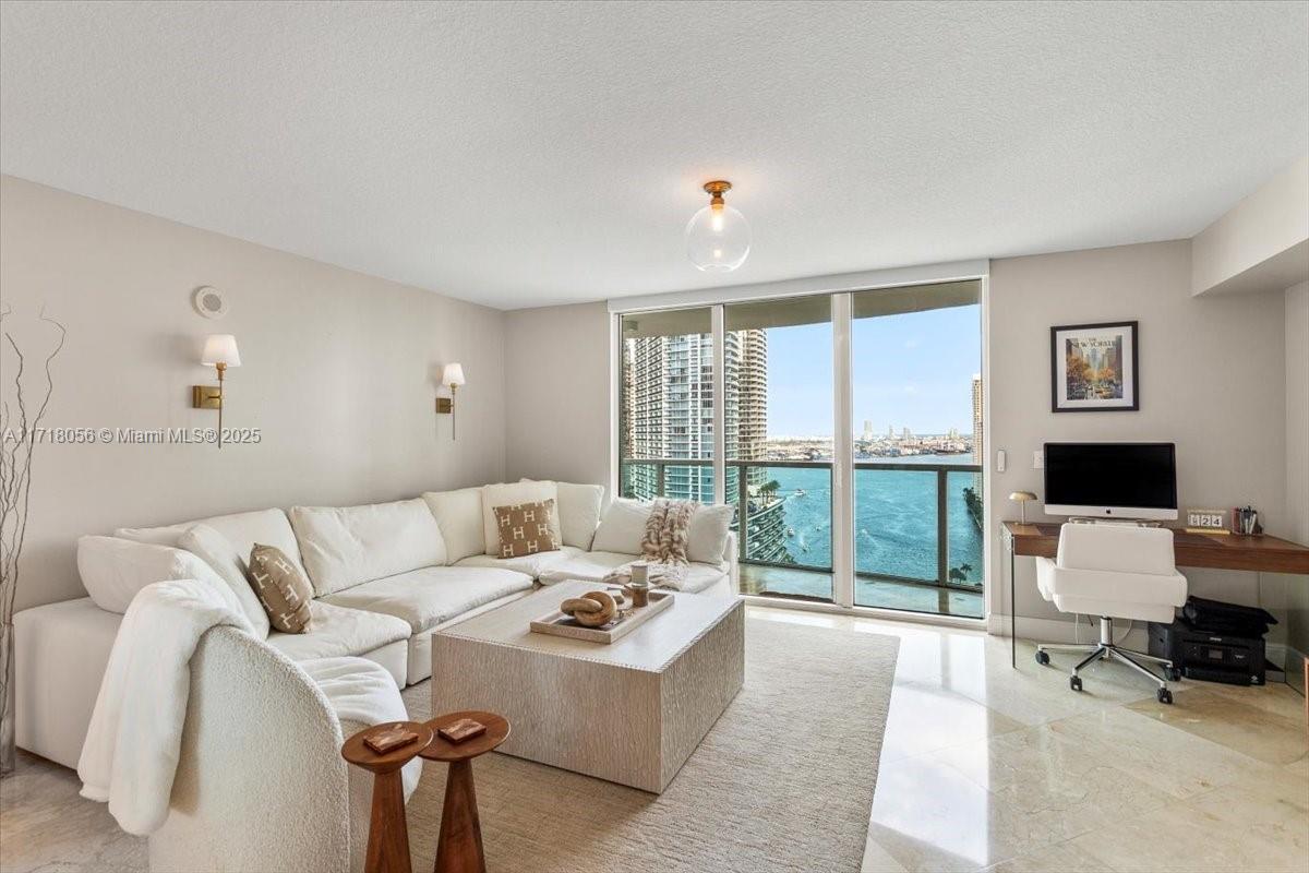 Brickell's BEST location! Directly on the iconic Miami River! Spacious, over 900+ SqFt, 1-bed/1.5 bath unit in the most sought-after and RARELY available 06-line: Largest 1-bed unit and only one to face East in the entire building! Pristine condition! Walk to EVERYTHING! Brickell on the River Condo has 5 floors of resort-style amenities including 2 pools, BBQs, 2-level gym, Spa w/ steam/sauna/hot tubs/lockers, Riverfront area, biz center & more! Walk to BRICKELL CITY CENTRE, Mary Brickell Village, Bayfront Park & More! Directly next to Metromover Station! Strong HOA & well-managed that you can finance w/ little down! Unit is Priced to Sell! Building has the BEST rental policy: 90 days minimum lease and 4x per year. Buy Luxury, Buy Location, Buy WATERFRONT! New HVAC/Water Heater!