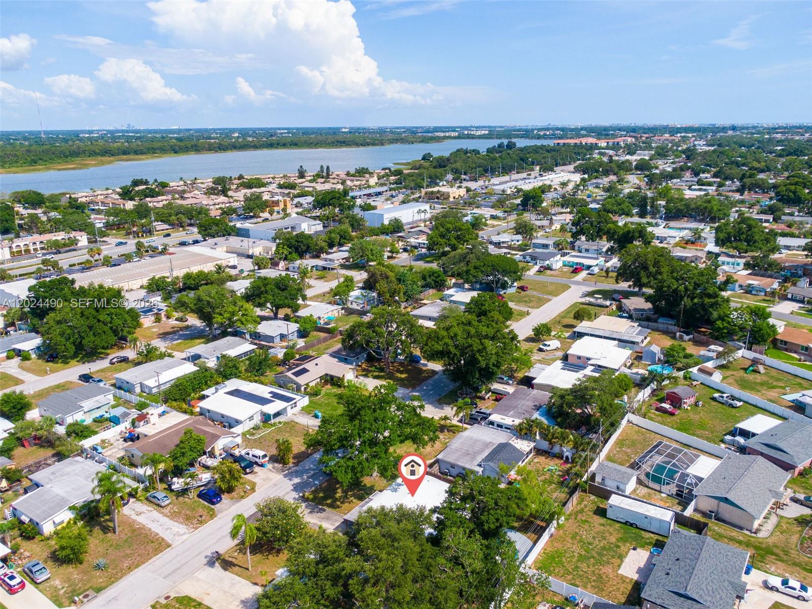 SEMINOLE LAKE VILLAGE 2ND - Residential