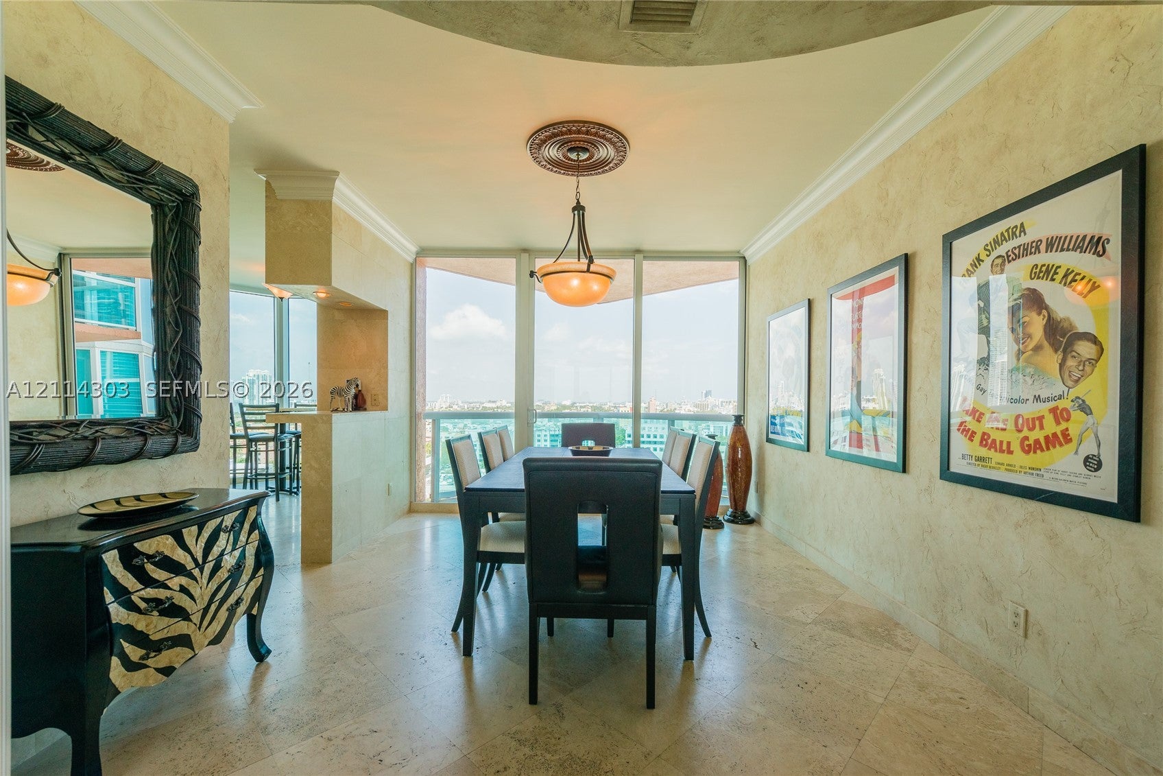 300 S Pointe Dr 1504