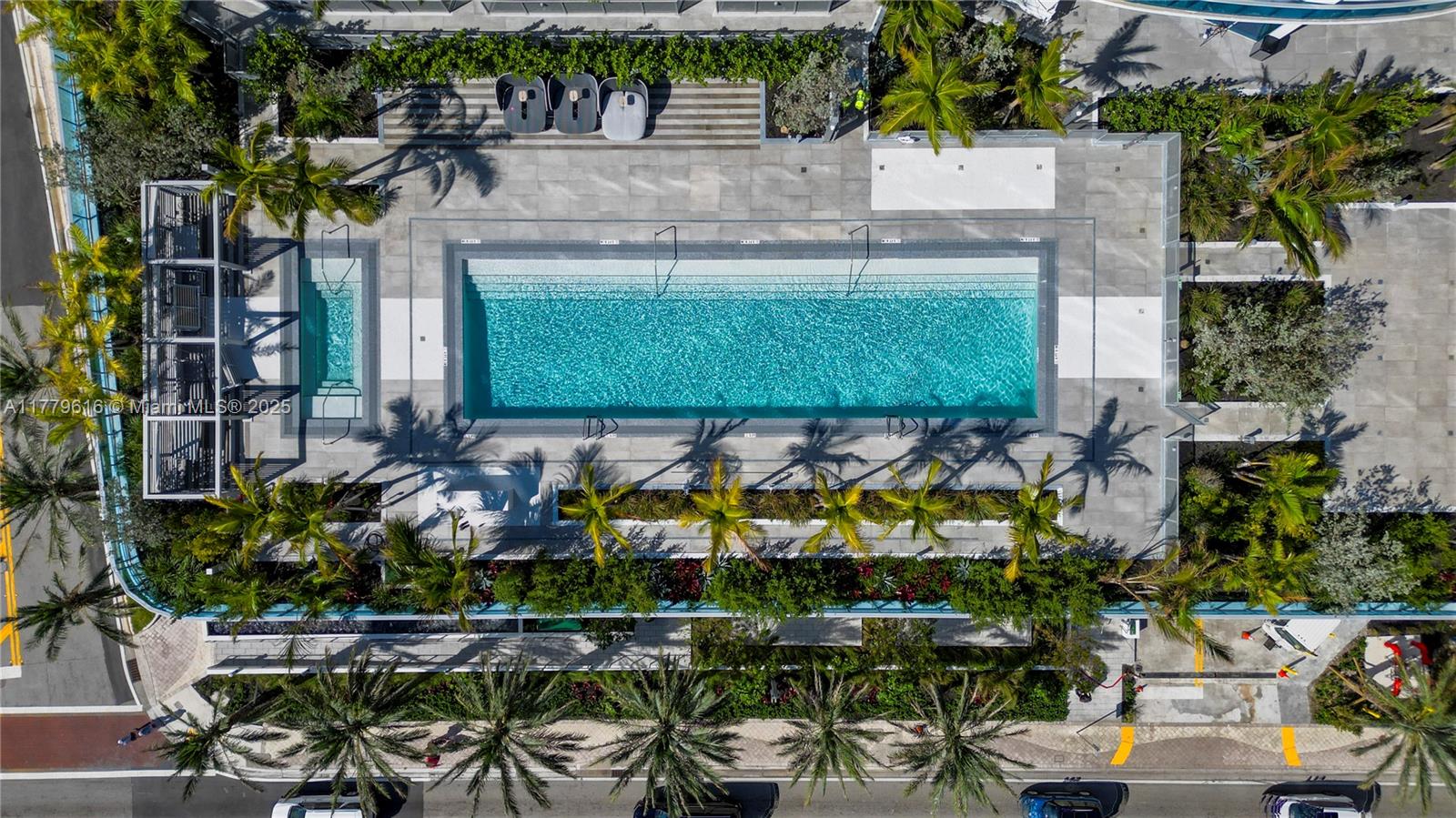 Aurora Condo - Residential