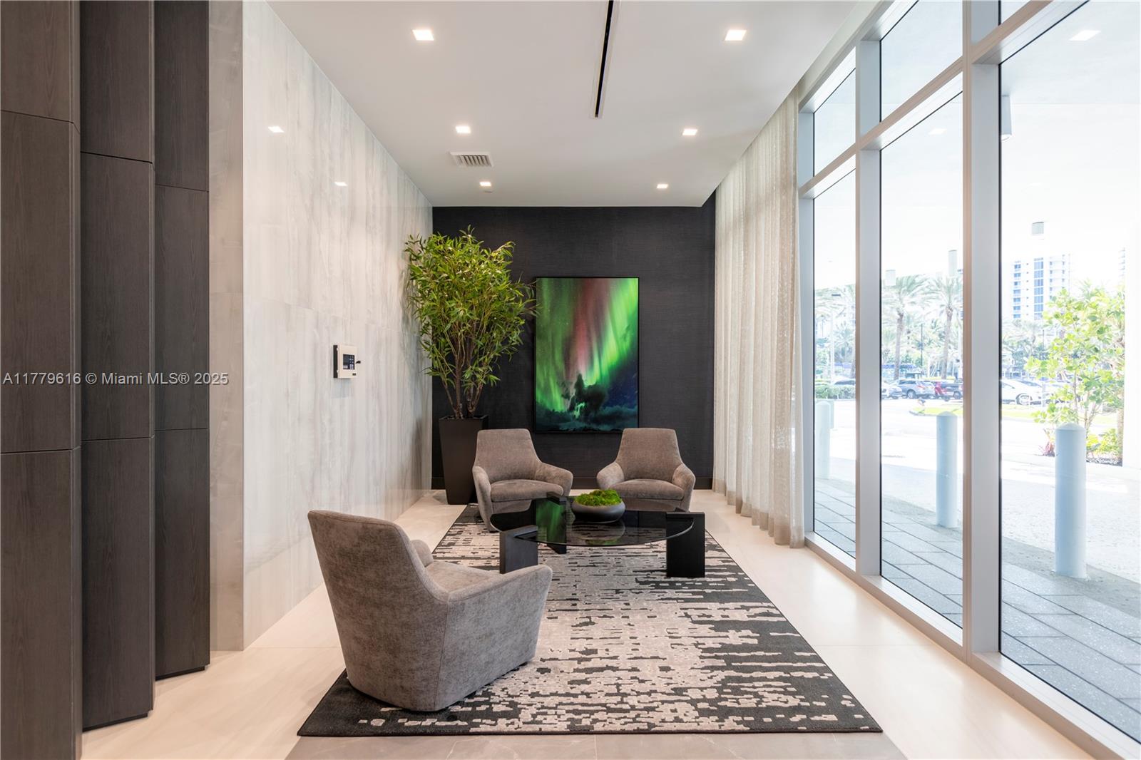 Aurora Condo - Residential