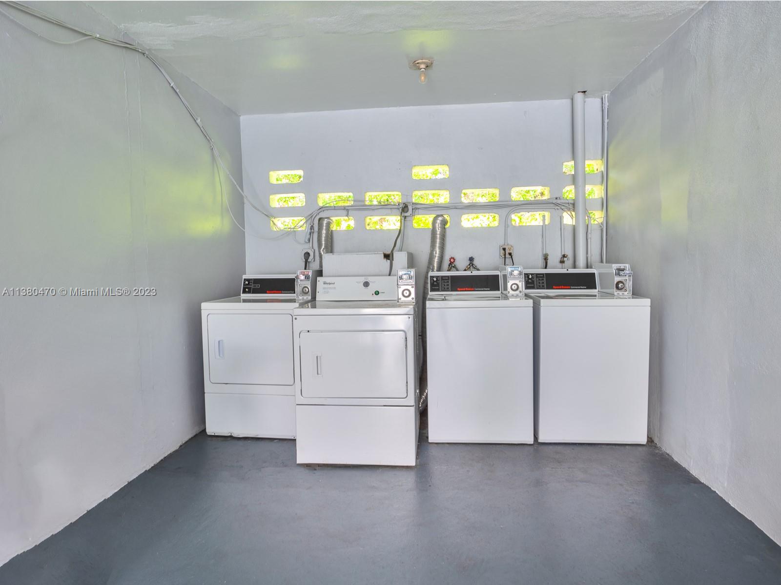 RIVERSIDE ADD AMEN PLAT - Residential Lease