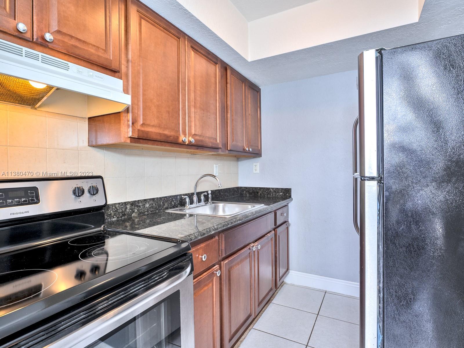 RIVERSIDE ADD AMEN PLAT - Residential Lease