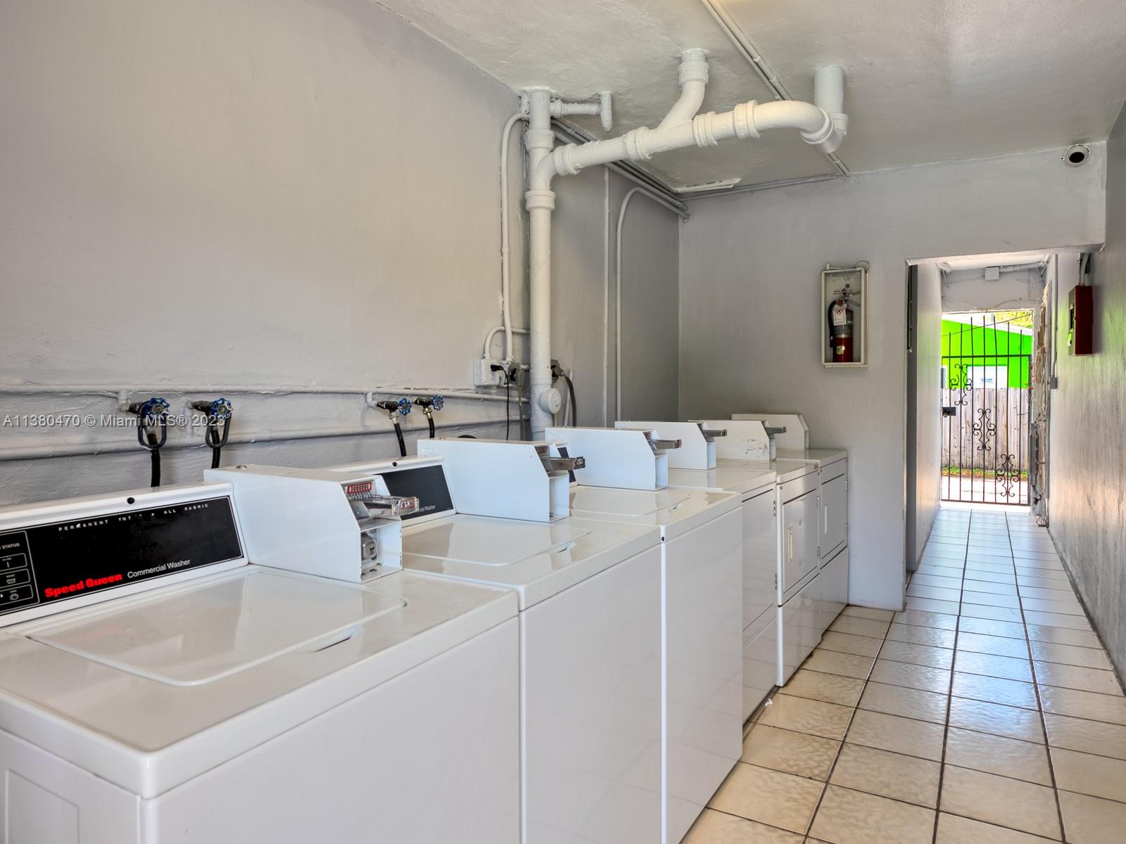 RIVERSIDE ADD AMEN PLAT - Residential Lease