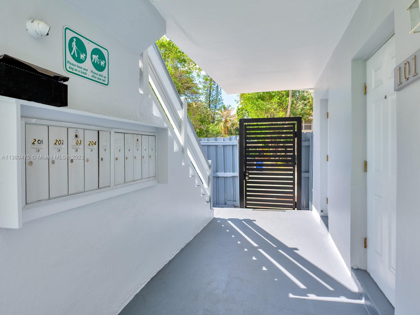 RIVERSIDE ADD AMEN PLAT - Residential Lease