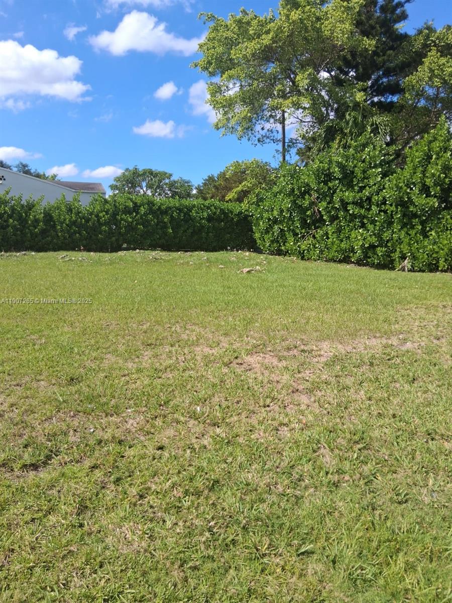 CORBETTS EIGHTH ST ADDN - Land