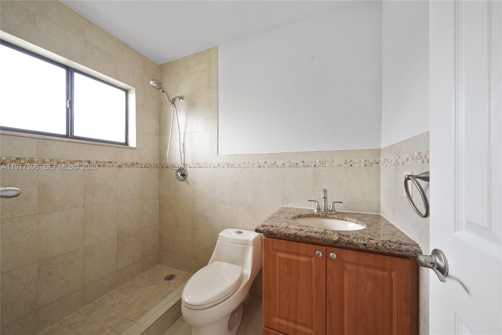 VILLAMORE CONDO - Residential