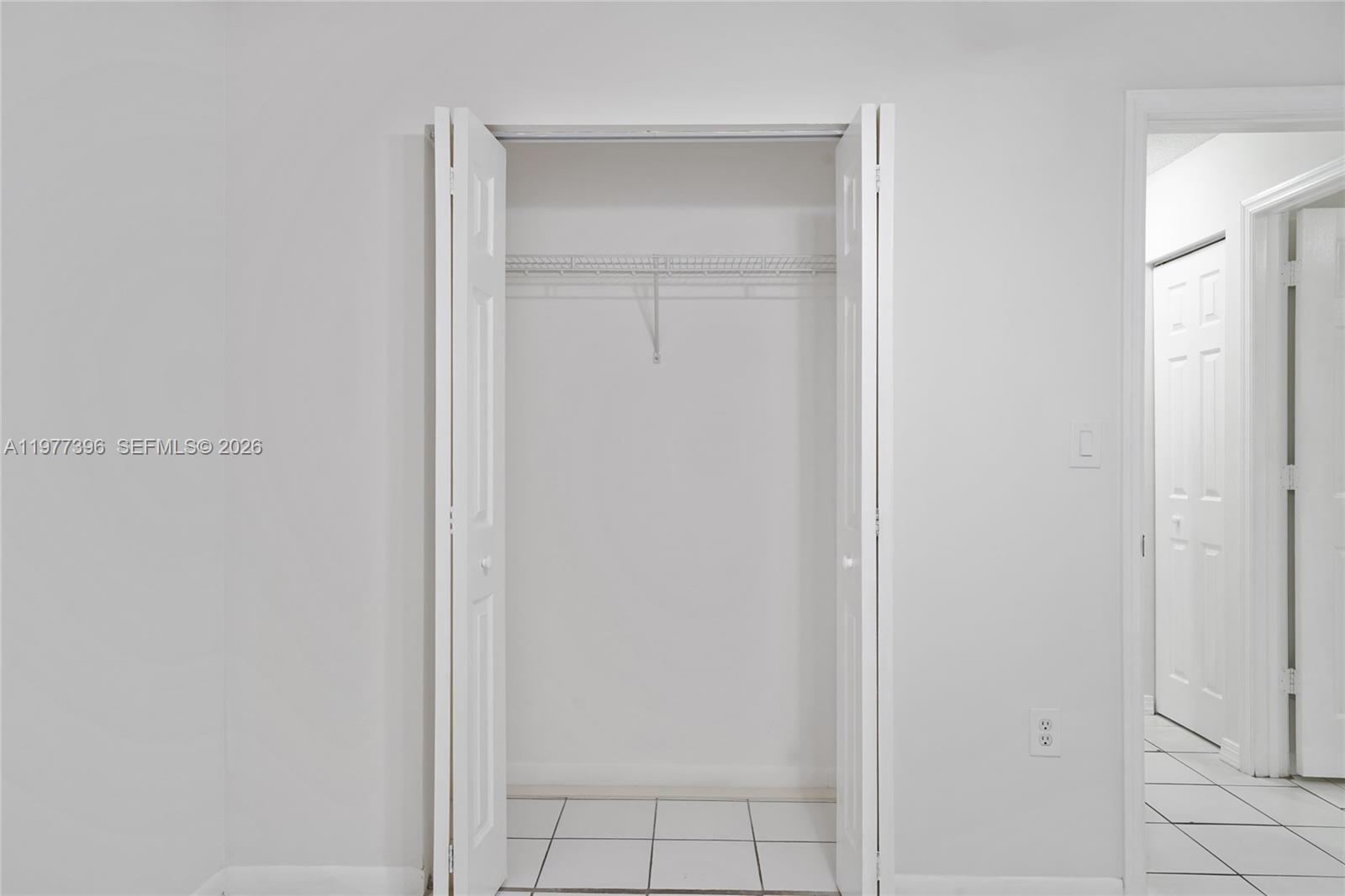 VILLAMORE CONDO - Residential