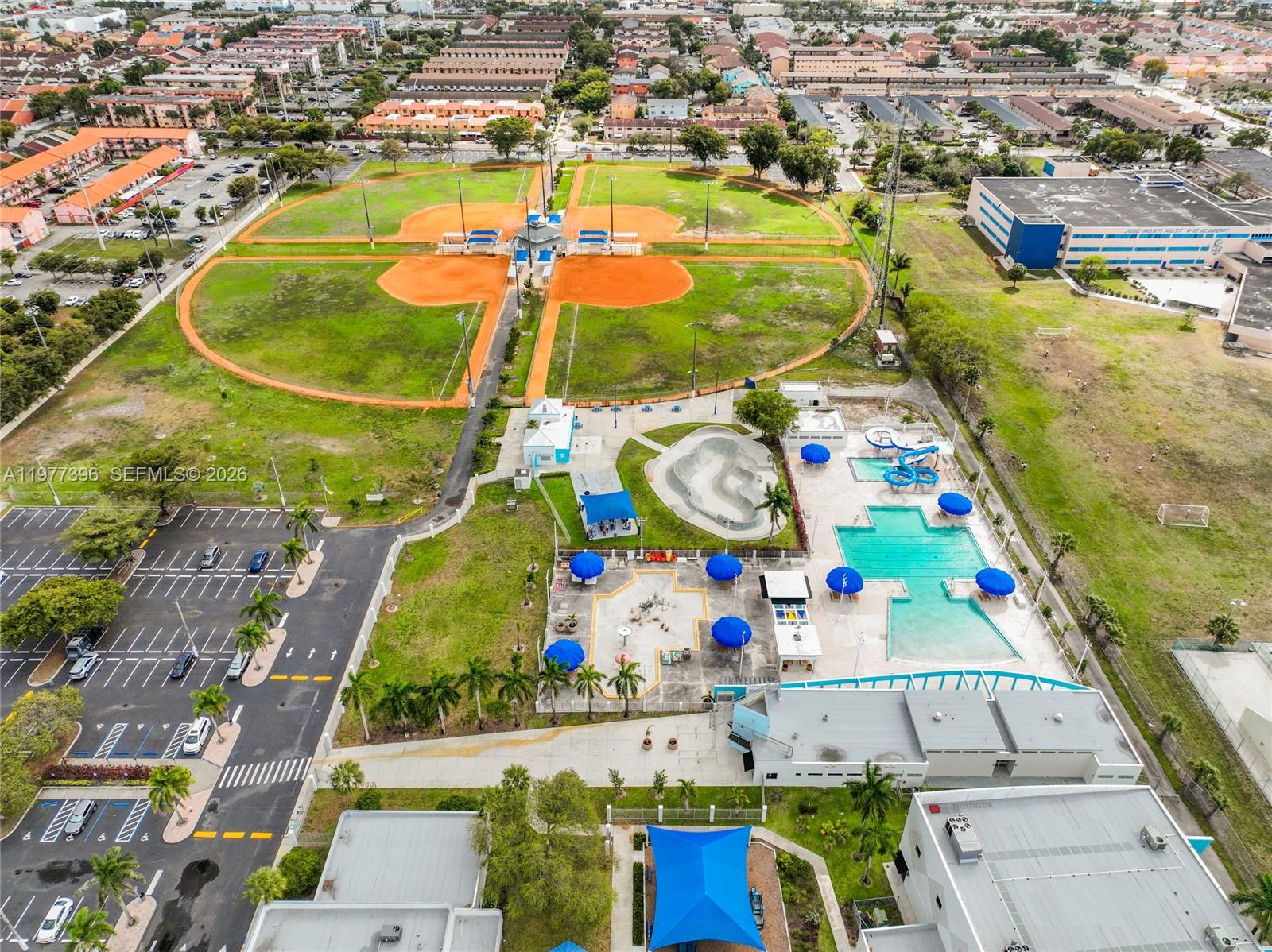 VILLAMORE CONDO - Residential