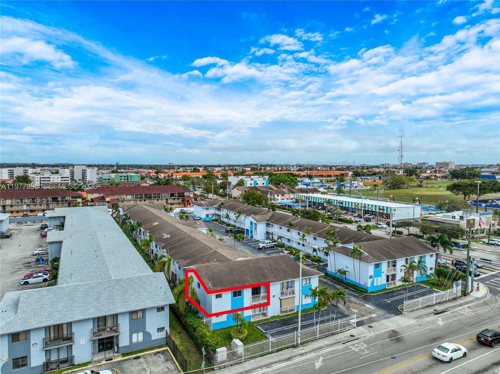 VILLAMORE CONDO - Residential