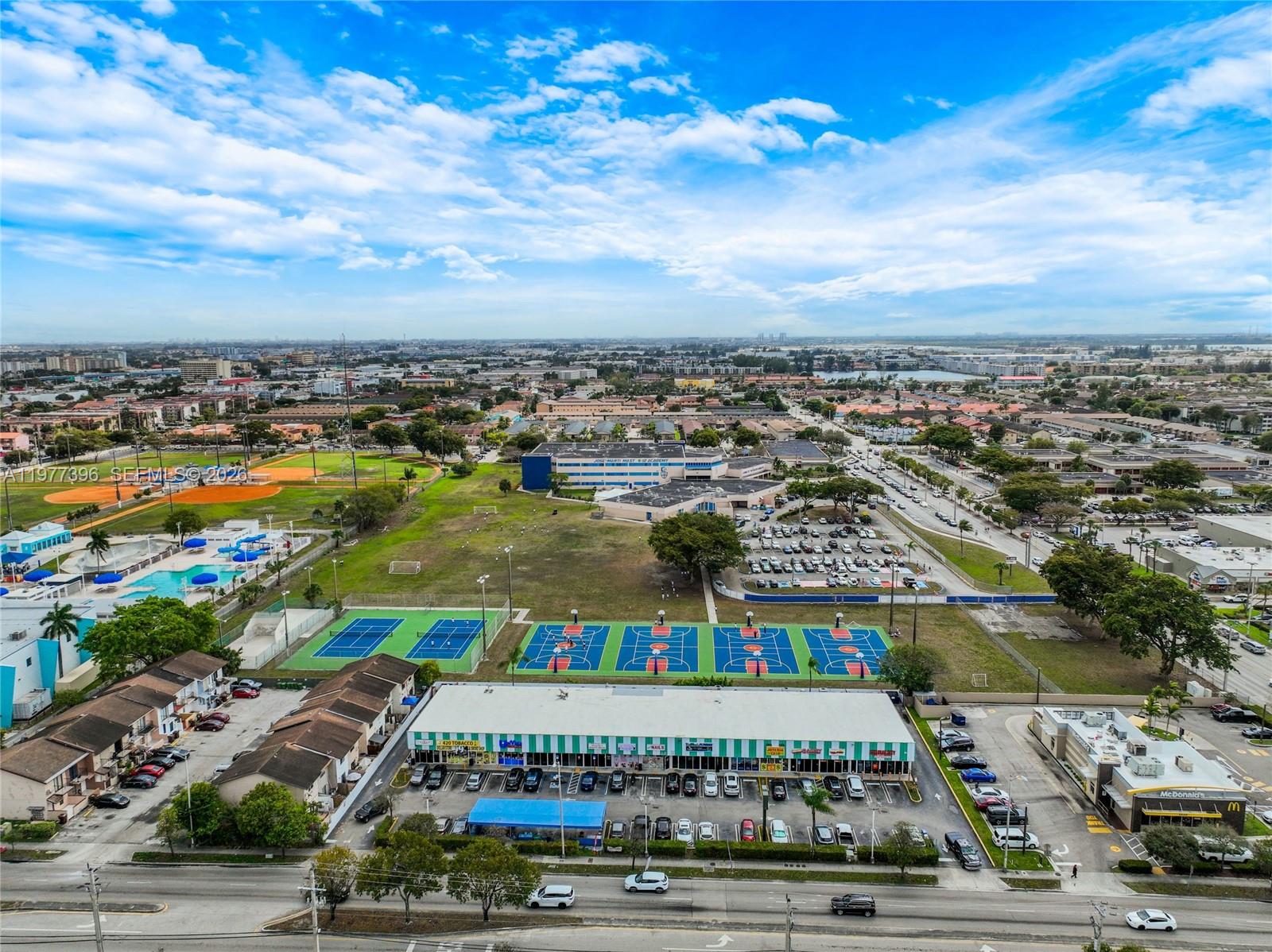 VILLAMORE CONDO - Residential