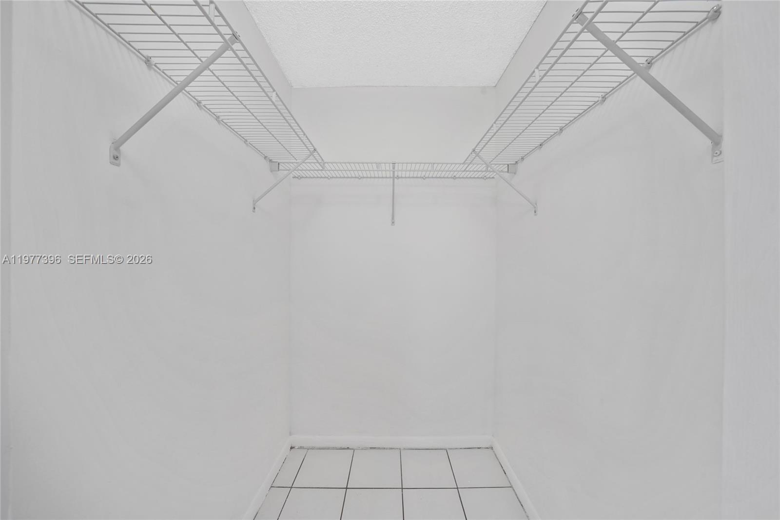 VILLAMORE CONDO - Residential