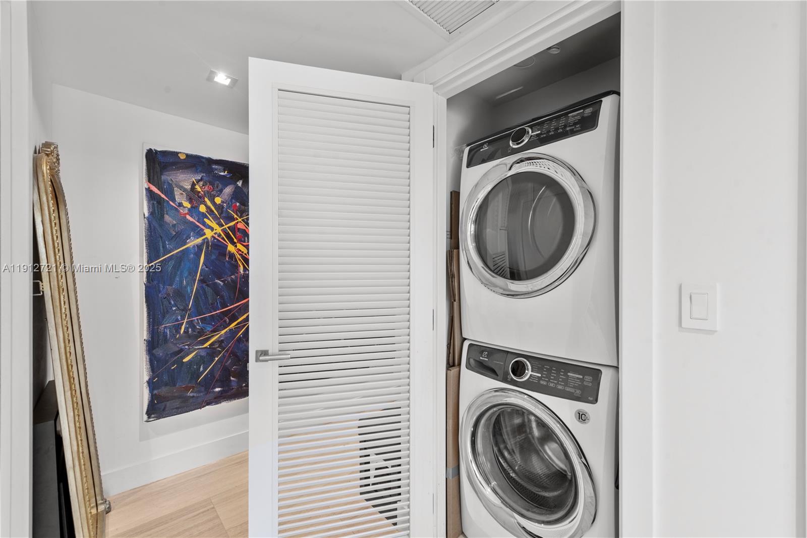 ECHO BRICKELL CONDO - Residential