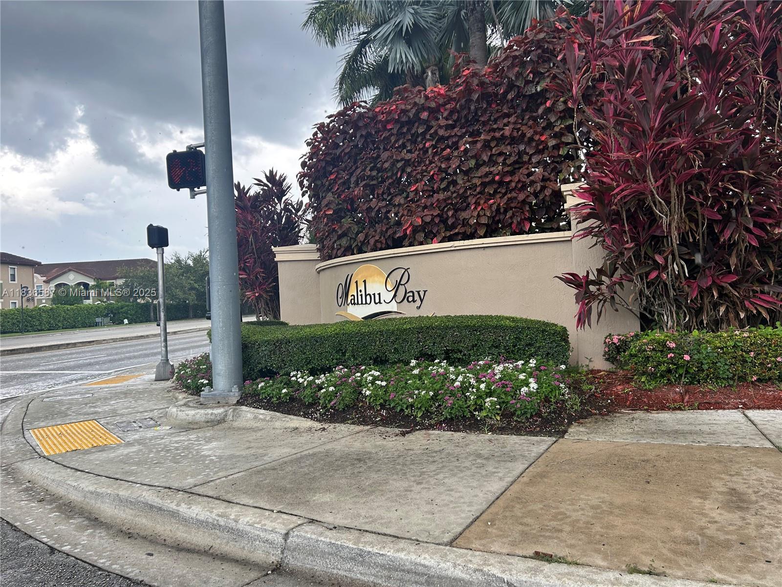 1230 NE 32nd Ave, Homestead, FL, 33033/$320,000 1 1230 NE 32nd Ave