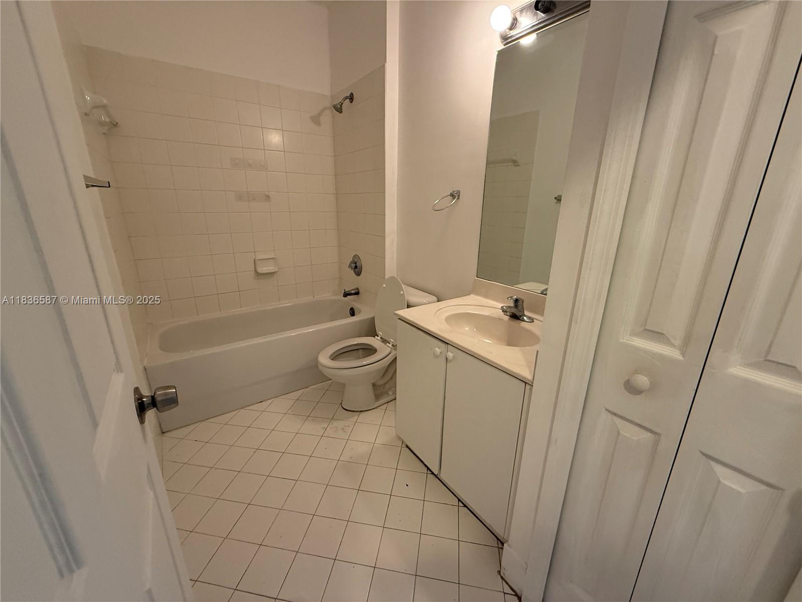 VENTURA AT MALIBU BAY - Residential