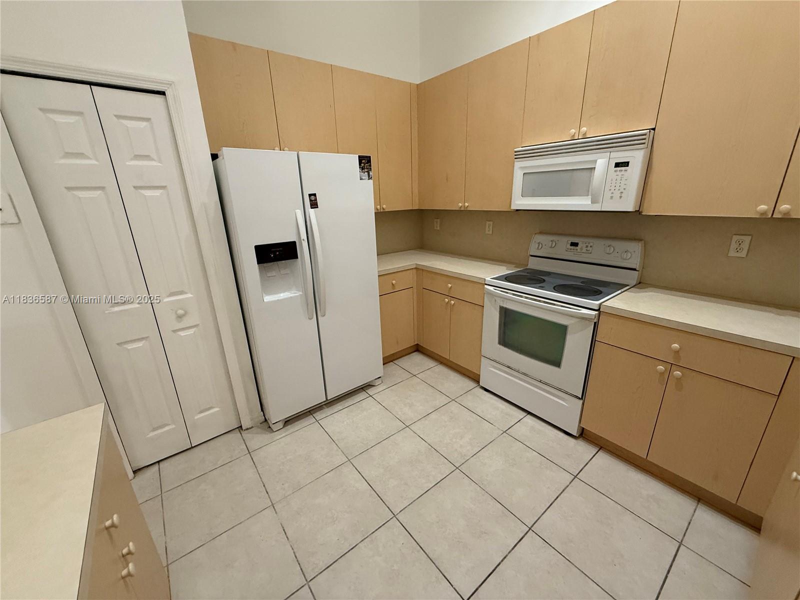 VENTURA AT MALIBU BAY - Residential