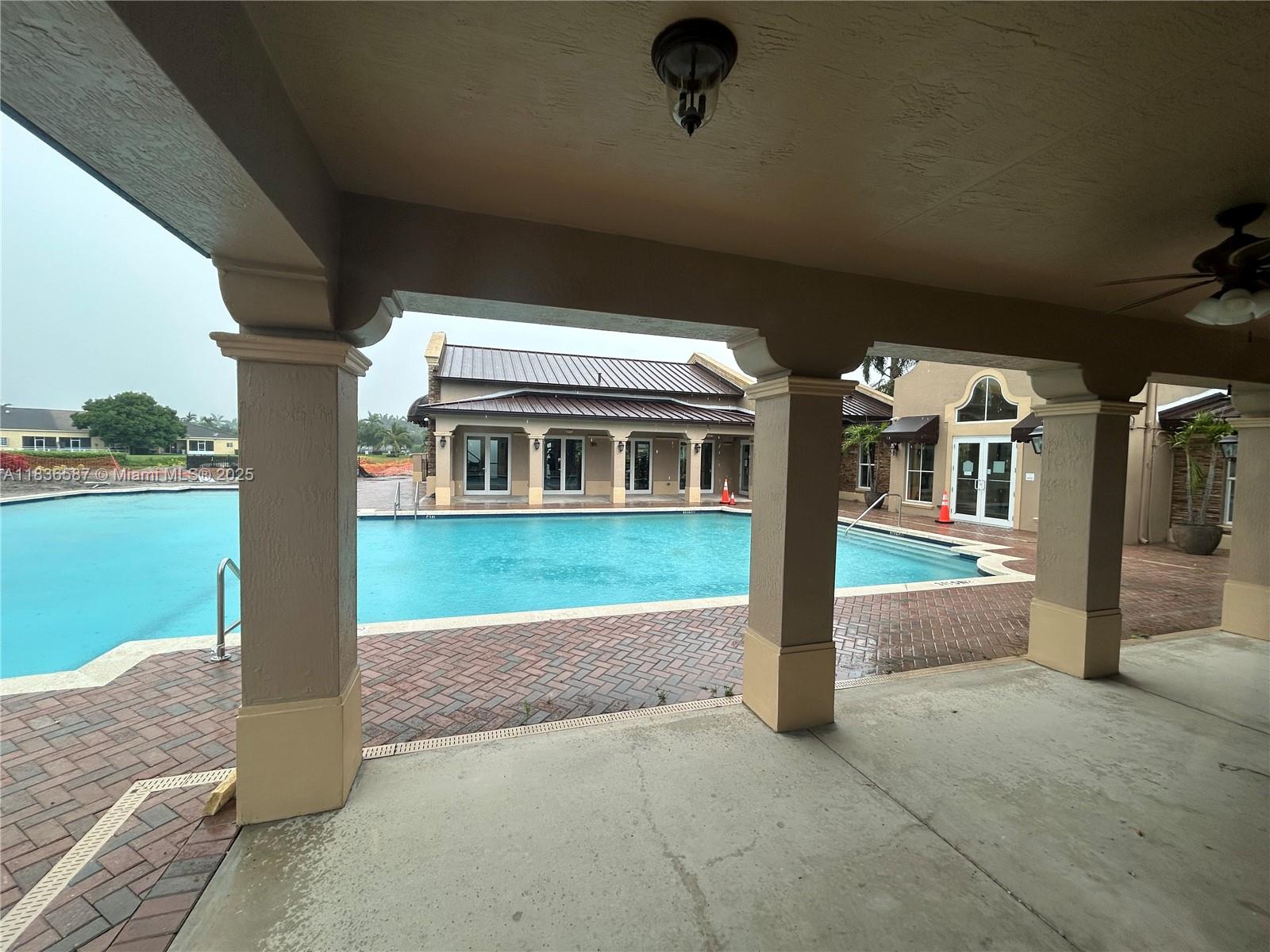 1230 NE 32nd Ave, Homestead, FL, 33033/$320,000 3 1230 NE 32nd Ave