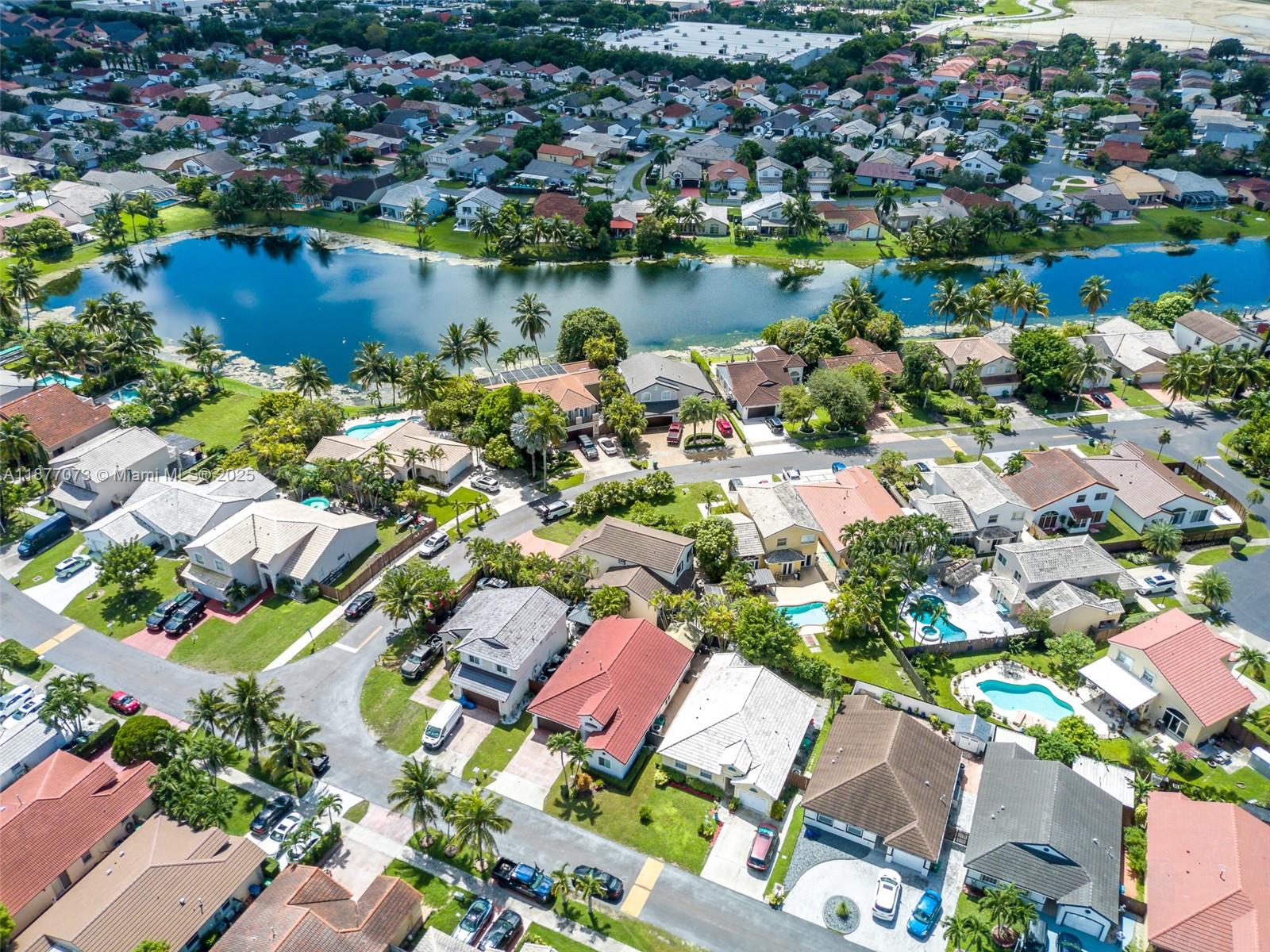 LAGO MAR SOUTH - Residential