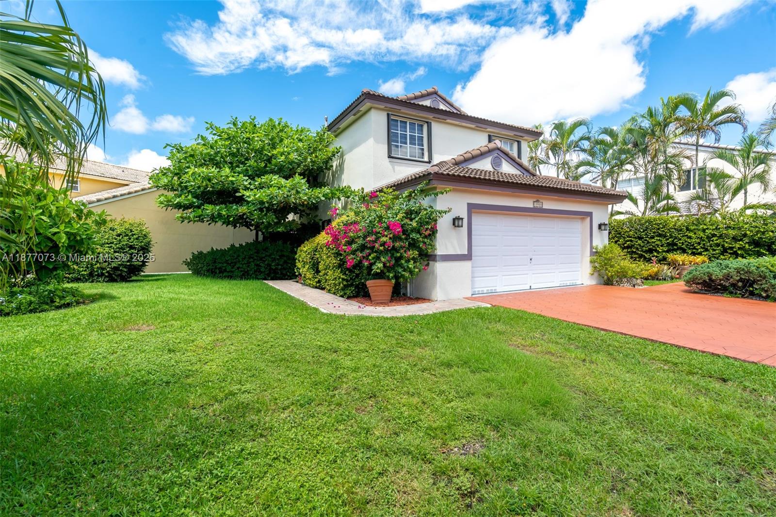 LAGO MAR SOUTH - Residential