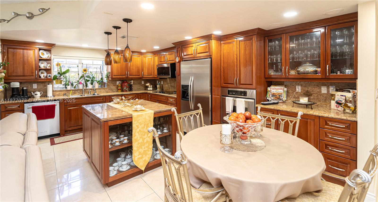 LAGO MAR SOUTH - Residential