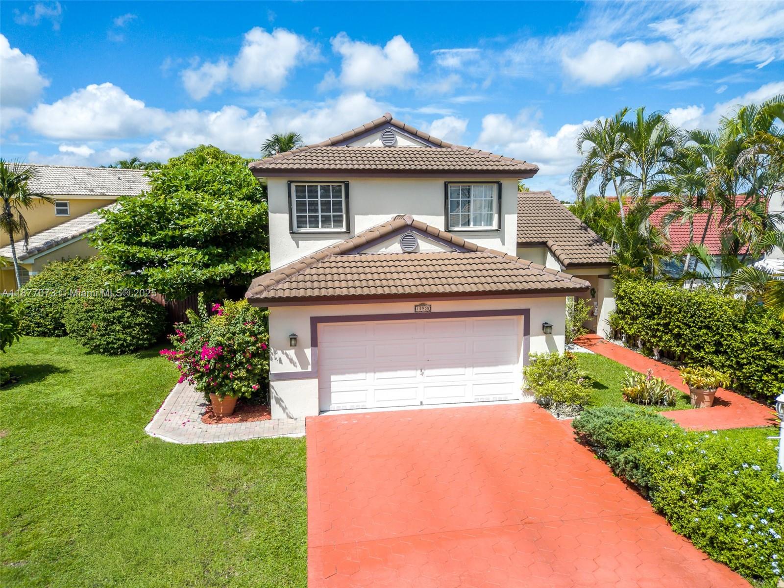 LAGO MAR SOUTH - Residential