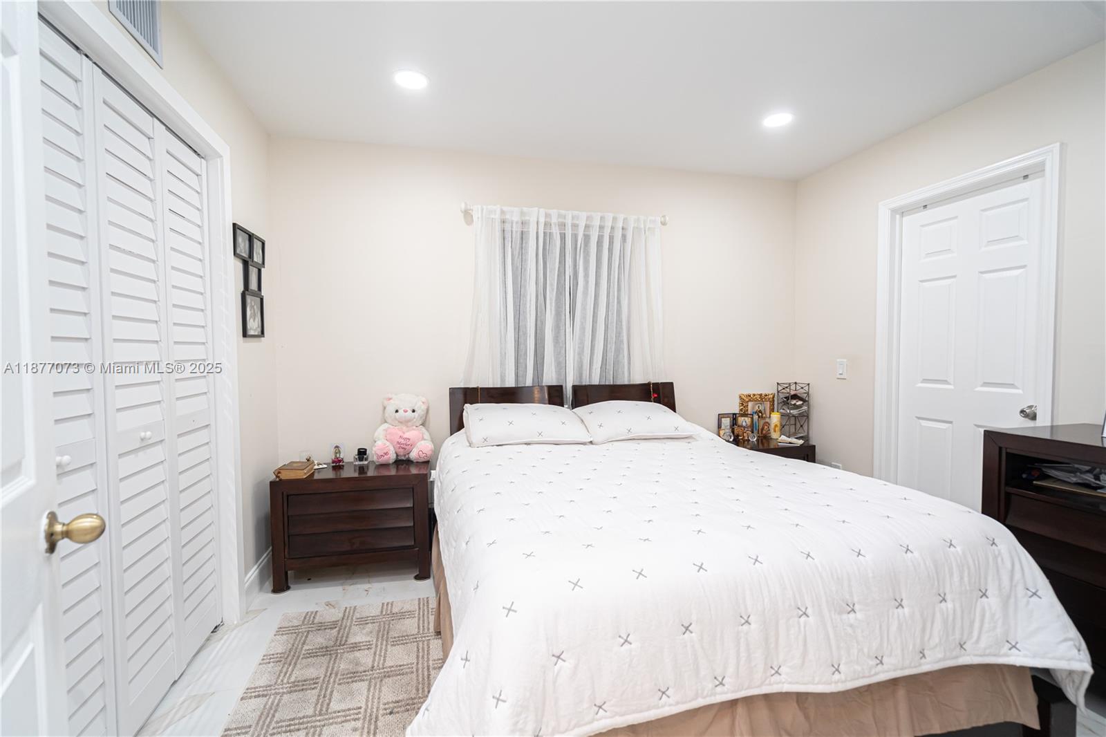 LAGO MAR SOUTH - Residential