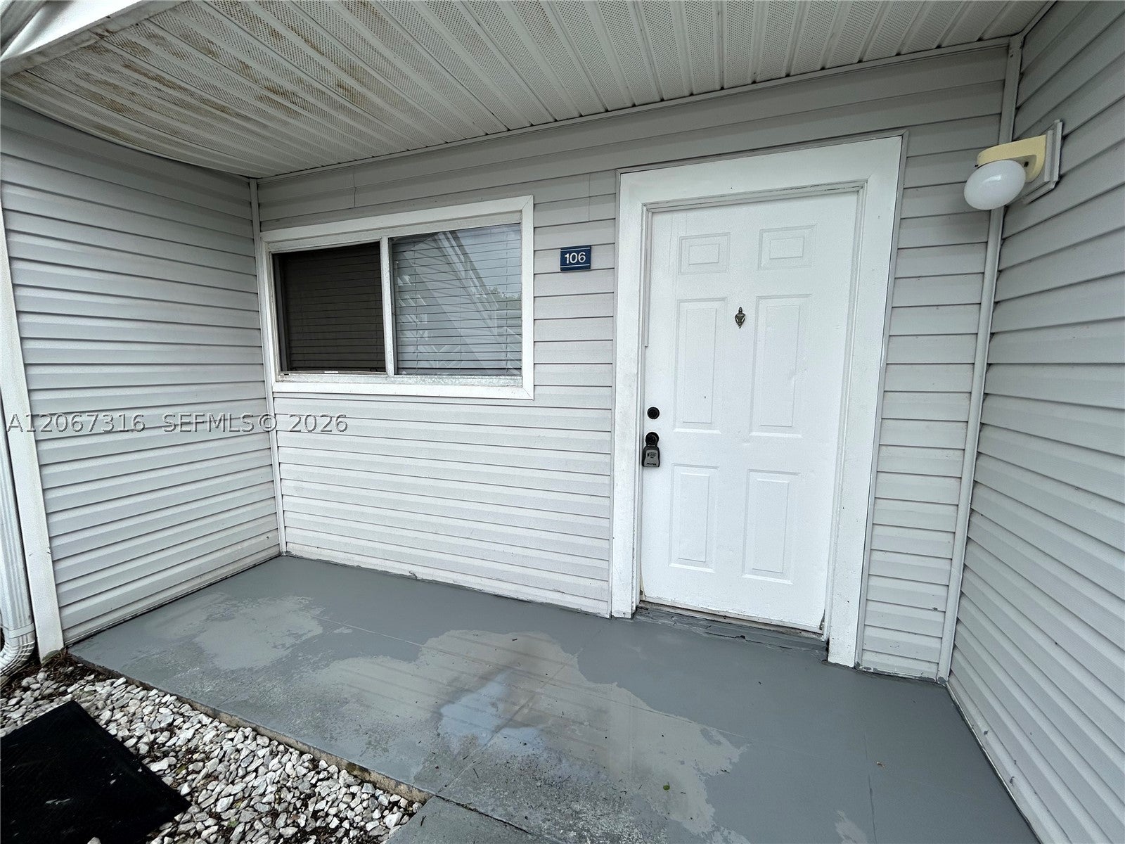 3409 NW 44th St 106, Oakland Park FL 33309