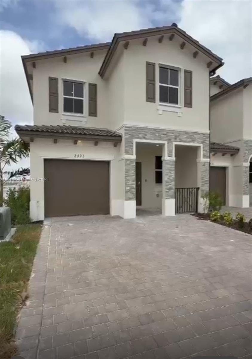 Rental Property at 2425 Se 28th Ct, Homestead, Miami-Dade County, Florida - Bedrooms: 4 
Bathrooms: 3  - $2,950 MO.