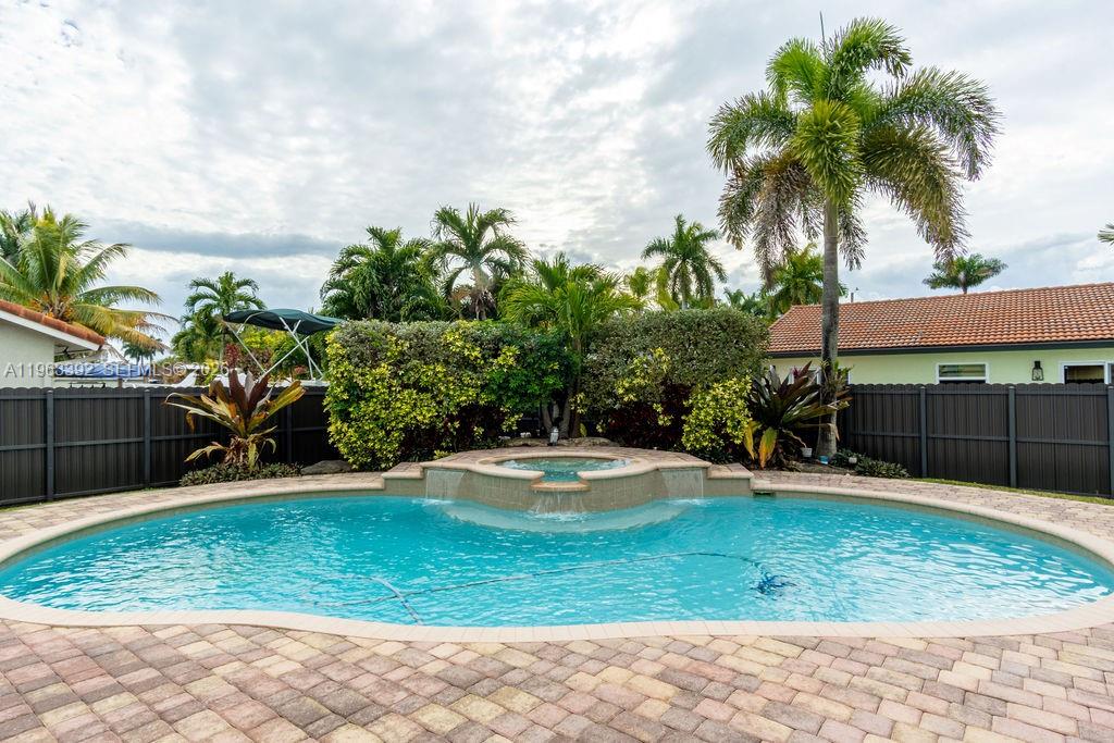 MED SOUTH - Residential