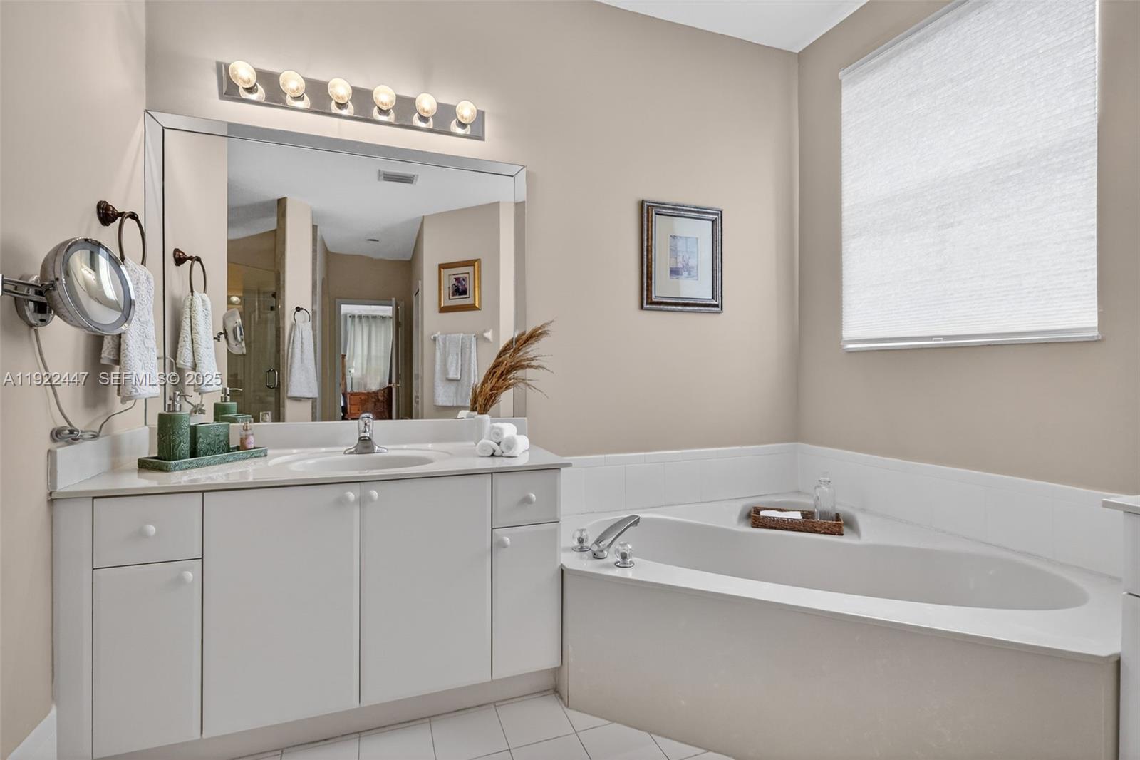 GRAND LAKES PHASE III - Residential