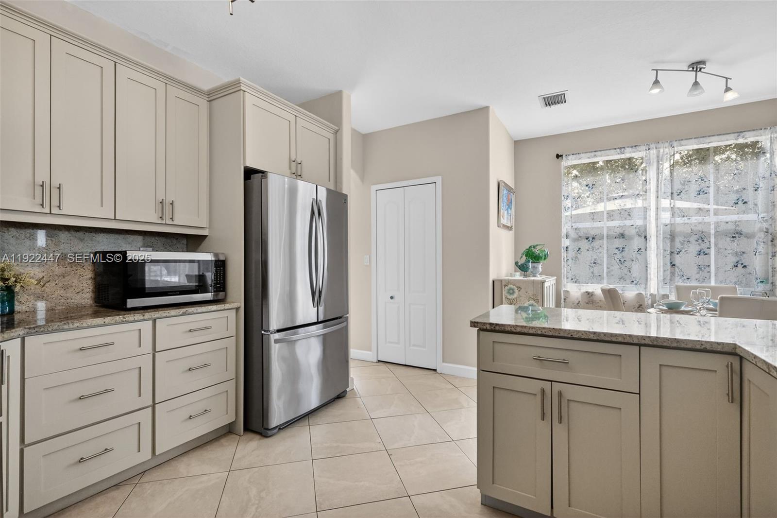 GRAND LAKES PHASE III - Residential