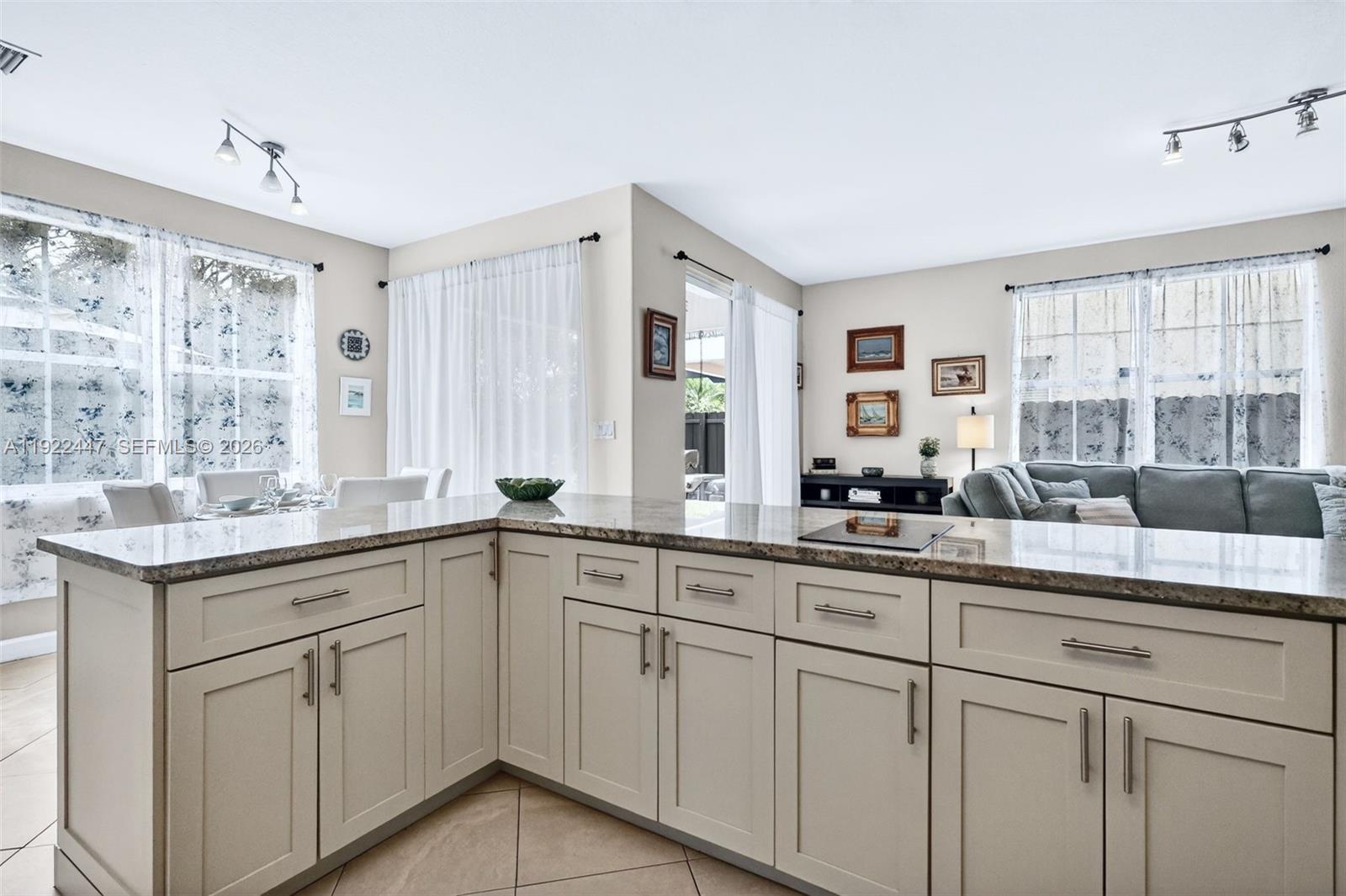 GRAND LAKES PHASE III - Residential