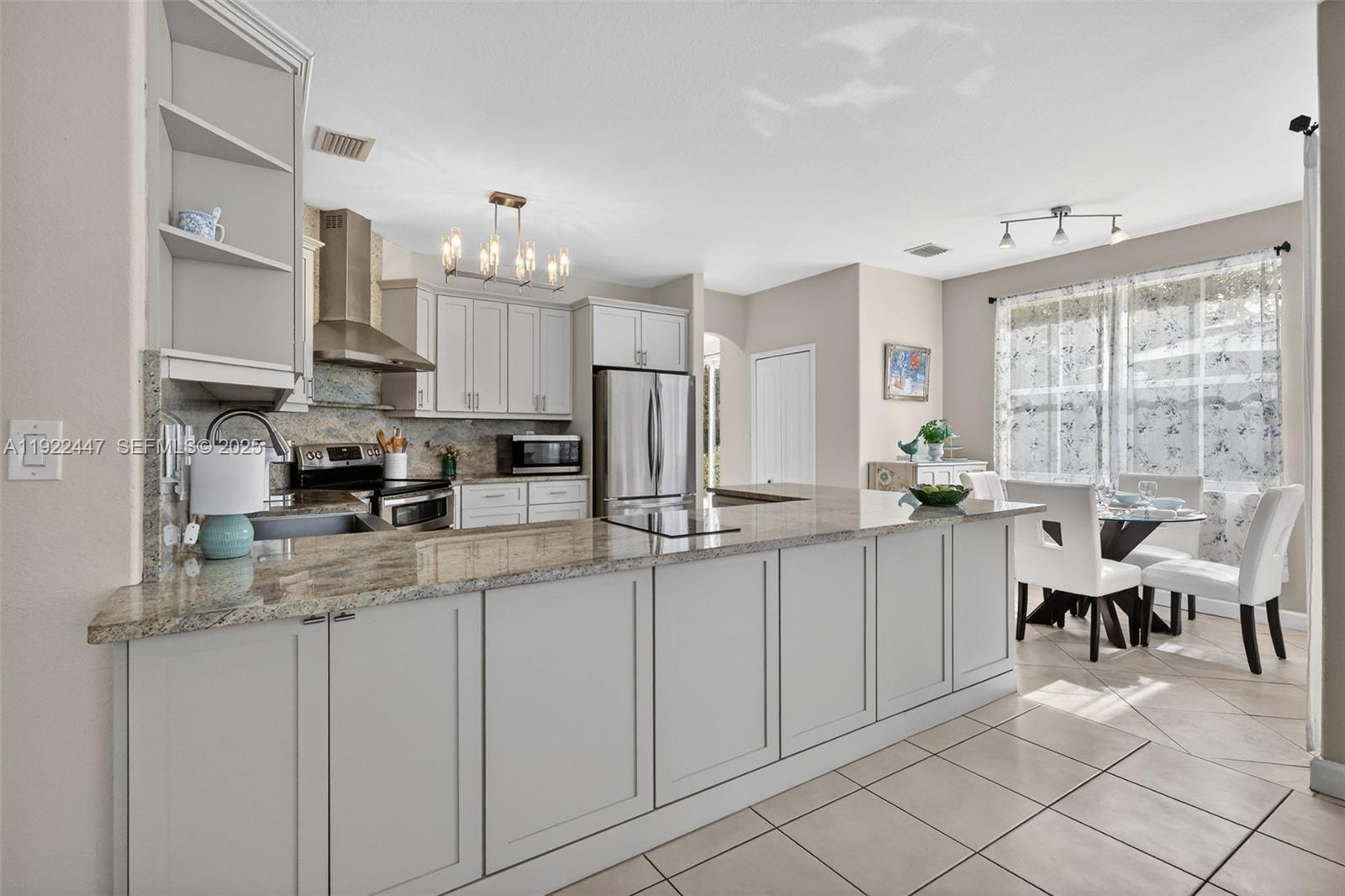 GRAND LAKES PHASE III - Residential