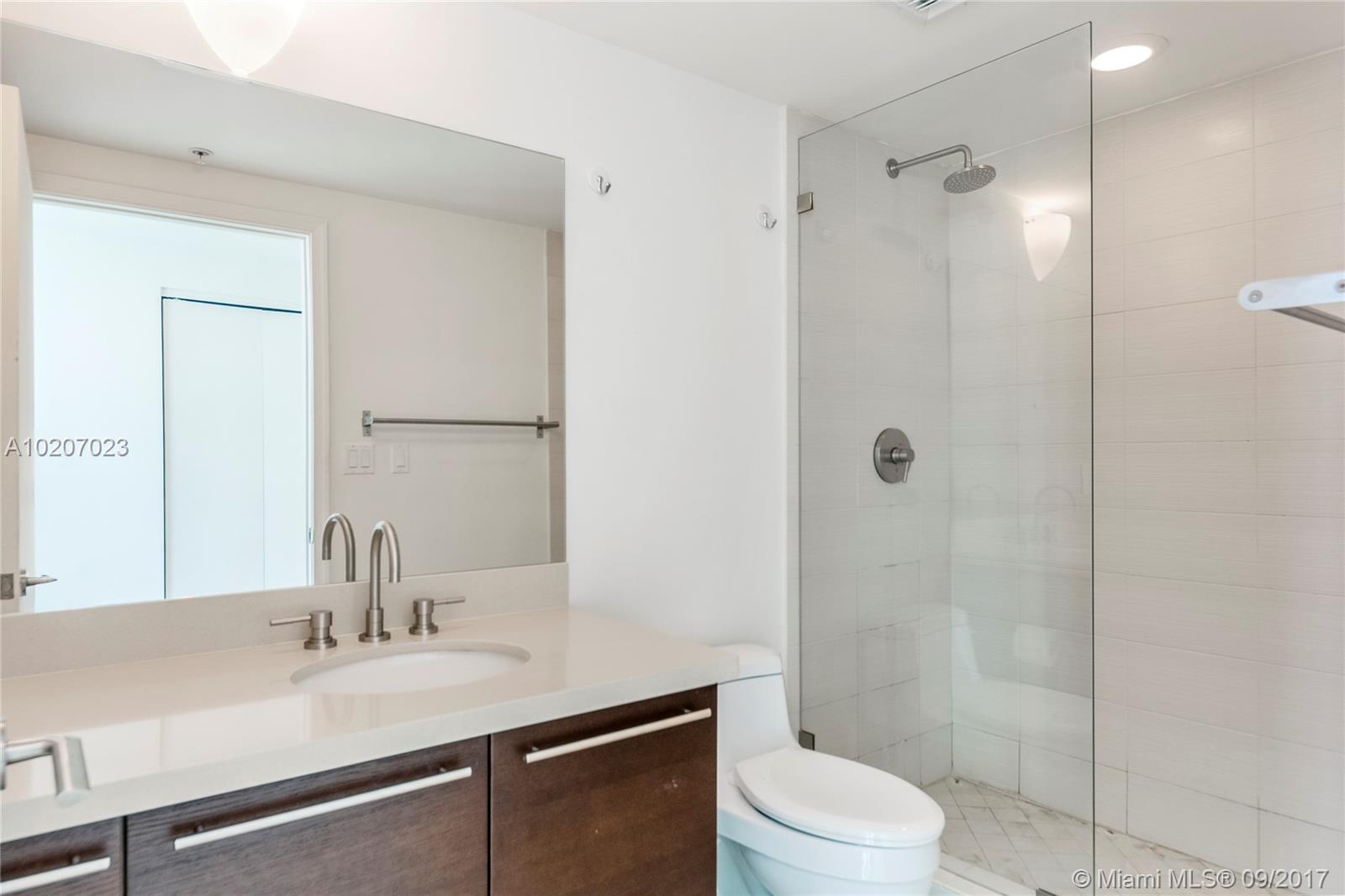 ELOQUENCE ON THE BAY - Residential Lease