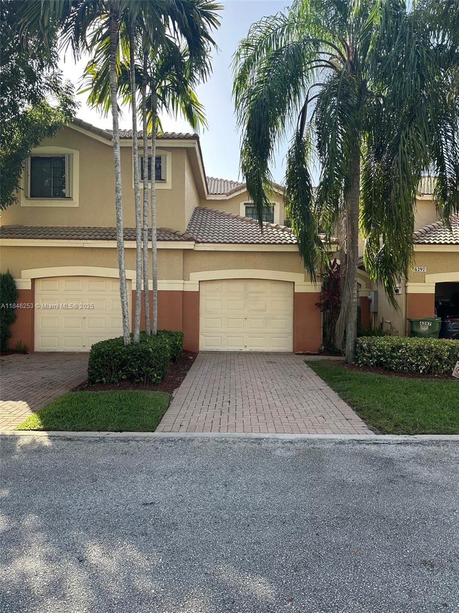 Don’t miss this beautifully updated 2-bedroom, 2.5-bath townhouse located in one of Weston’s most sought-after communities. This spacious home features soaring ceilings, modern flooring throughout, and fully remodeled bathrooms with sleek, contemporary finishes.
The gourmet kitchen is with granite countertop, perfect for cooking and entertaining.
Located in a peaceful neighborhood just steps from top-rated A+ Weston schools and close to shopping, dining, and parks. Community amenities include a pool and beautifully maintained grounds.
Offered unfurnished. This is a rental opportunity you don’t want to miss!