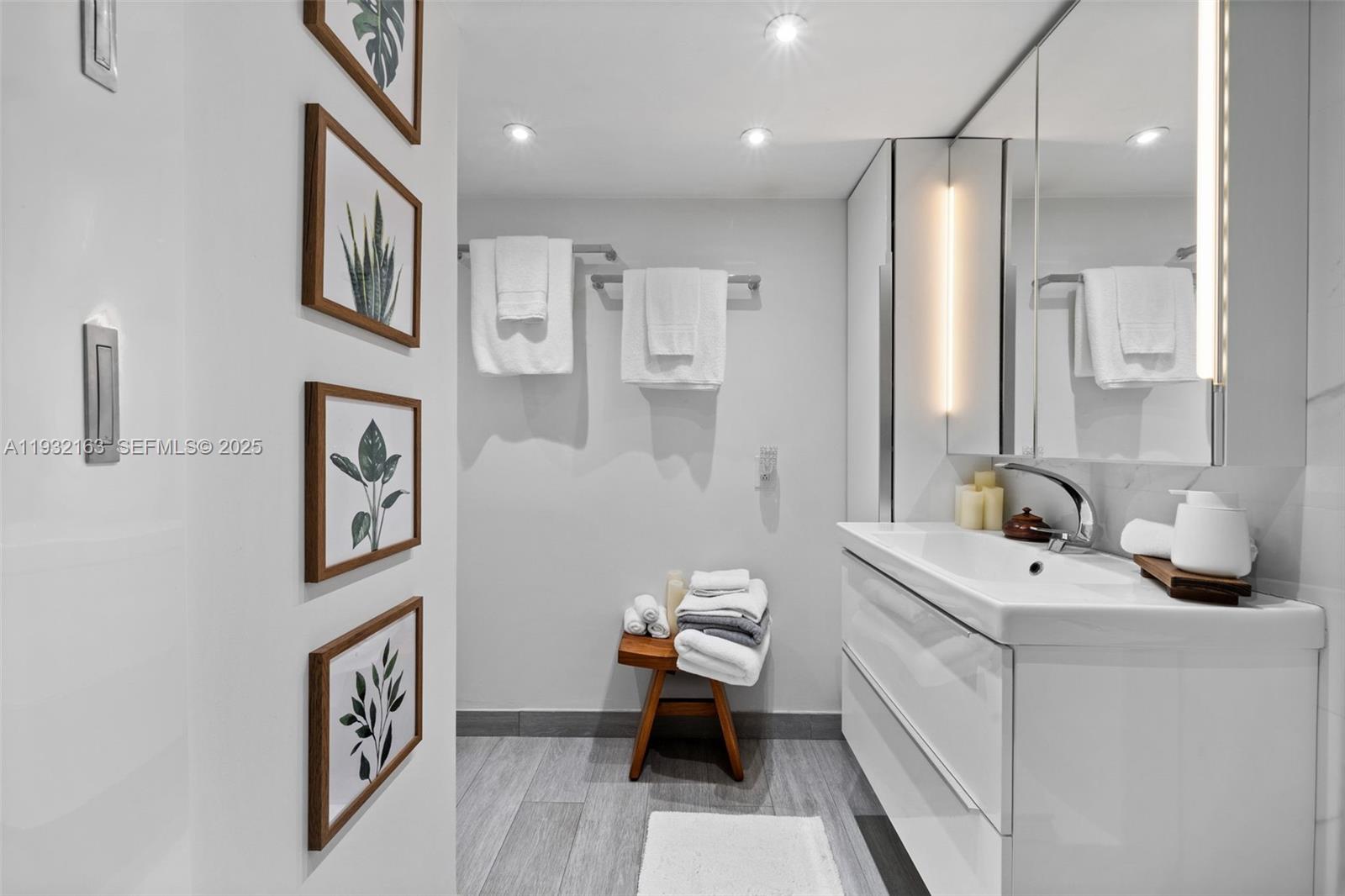 EDEN POINT NORTH CONDO - Residential Lease